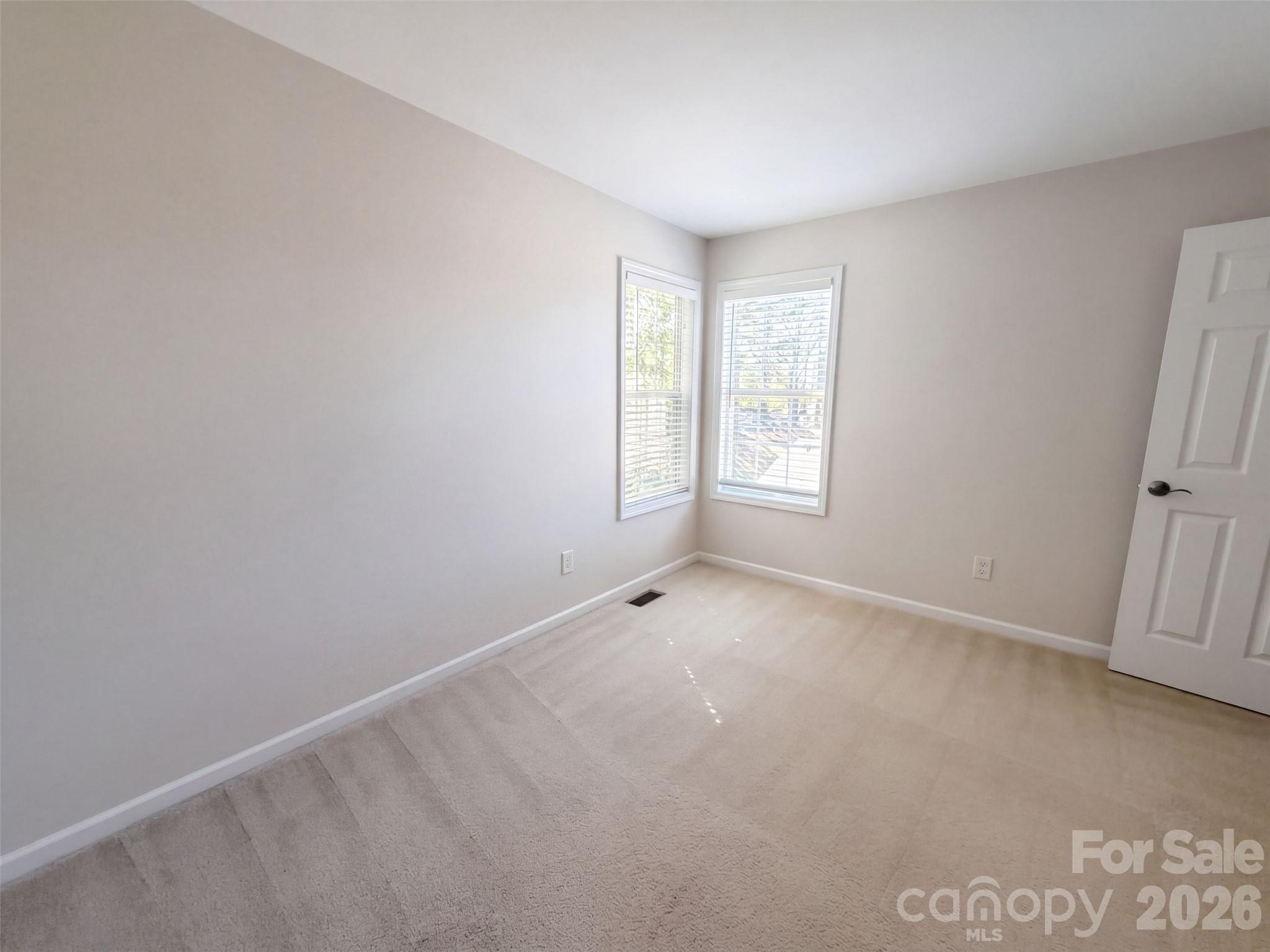 Single Family Residence at 10526 Glory Meadow Court, Charlotte, photo 8 of 20