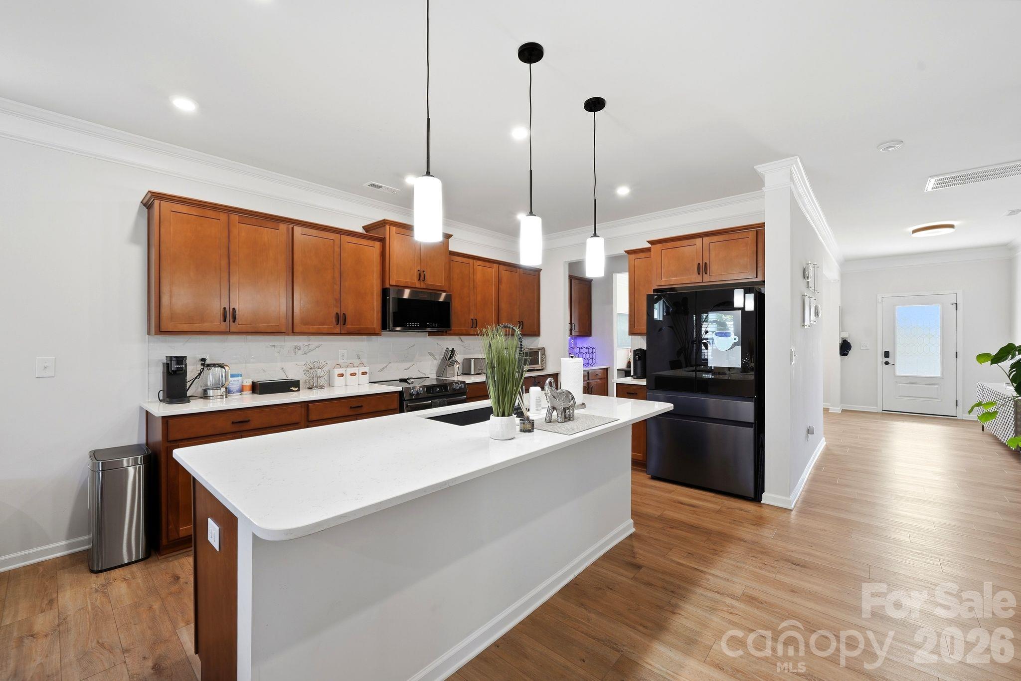 Single Family Residence at 6109 Sunspear Lane, Charlotte, photo 12 of 43