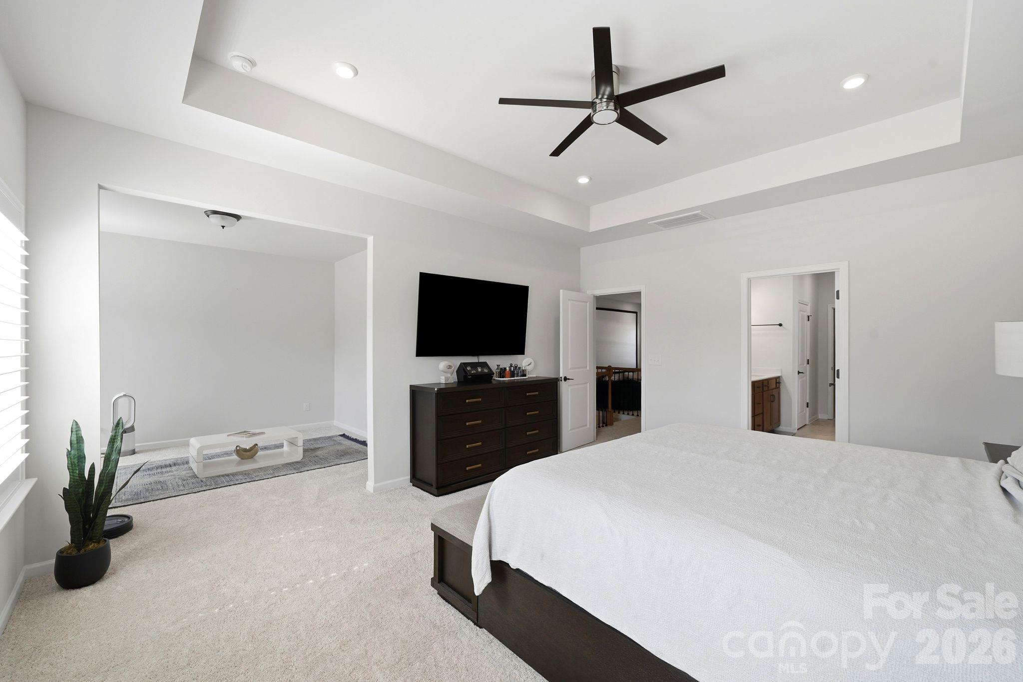 Single Family Residence at 6109 Sunspear Lane, Charlotte, photo 19 of 43