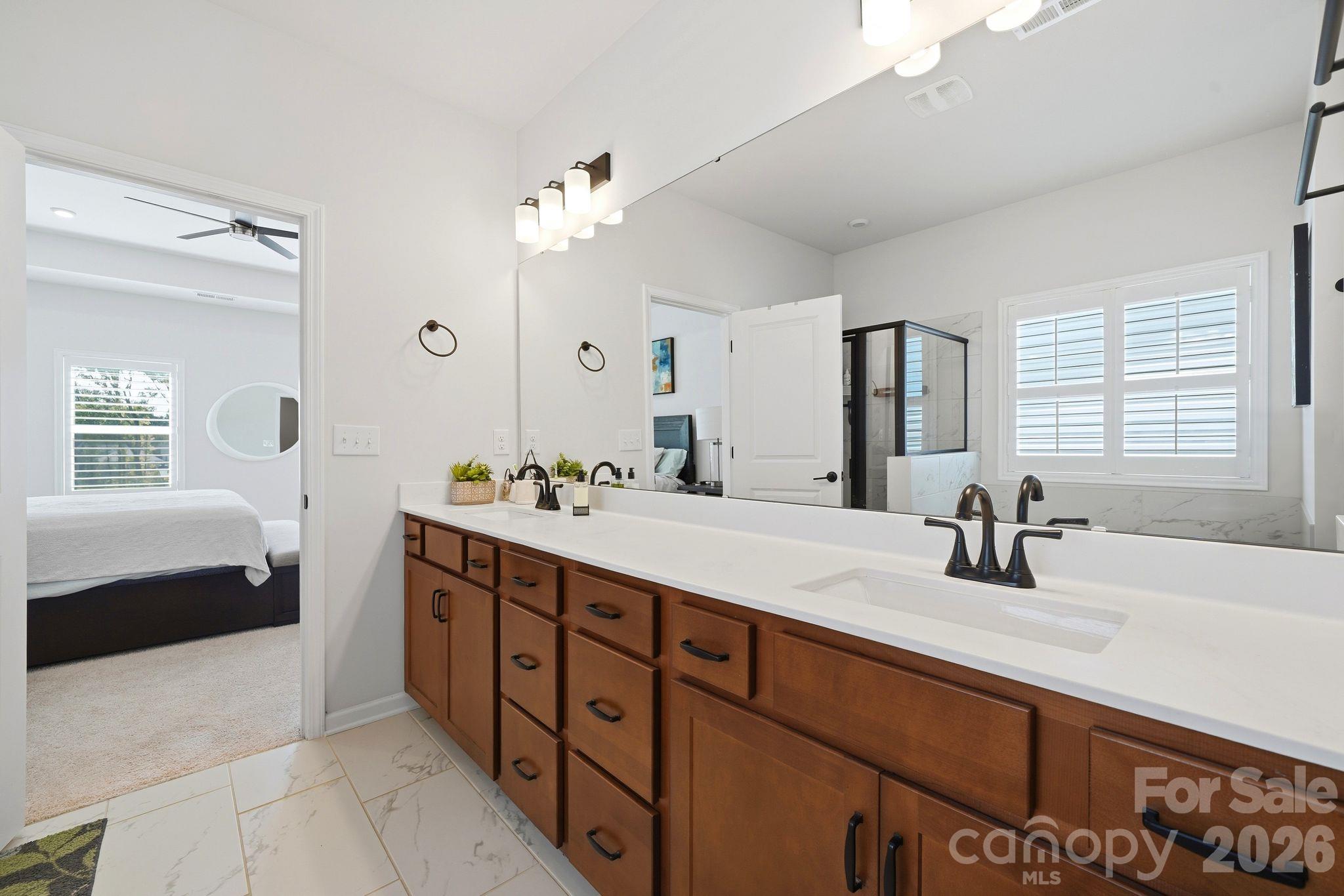 Single Family Residence at 6109 Sunspear Lane, Charlotte, photo 21 of 43