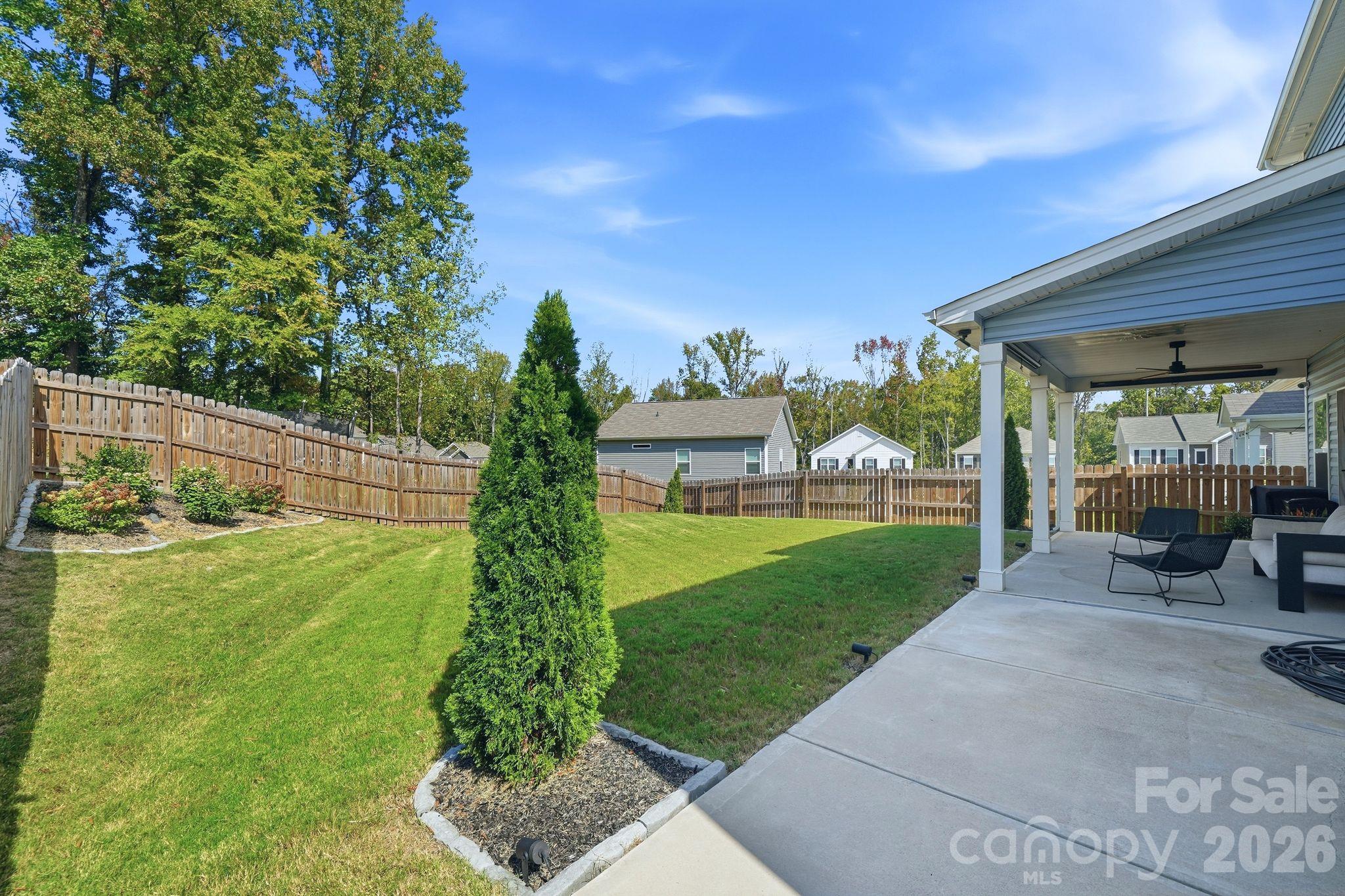 Single Family Residence at 6109 Sunspear Lane, Charlotte, photo 41 of 43