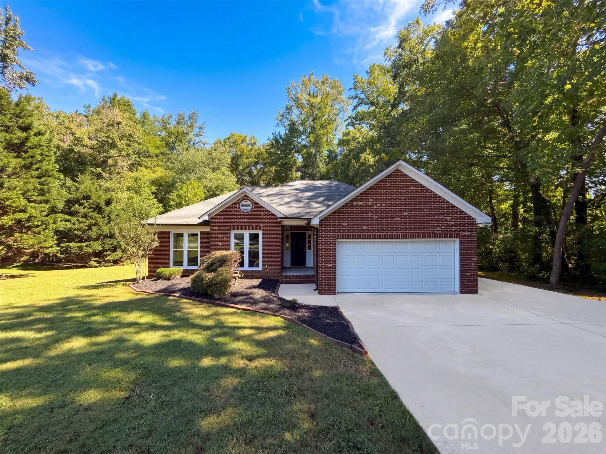 1104 Thoroughbred Place NW