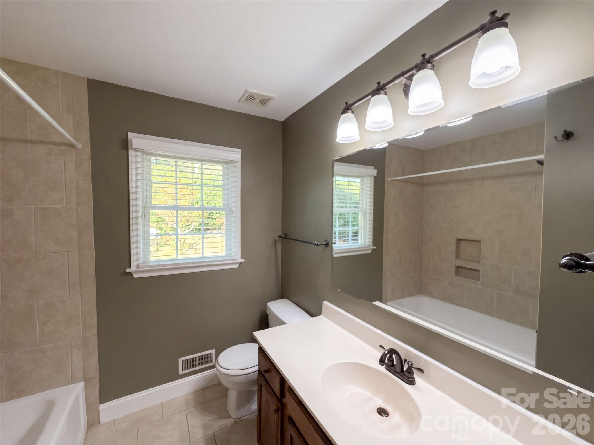 Single Family Residence at 201 Wainsley Place, Matthews, photo 19 of 28