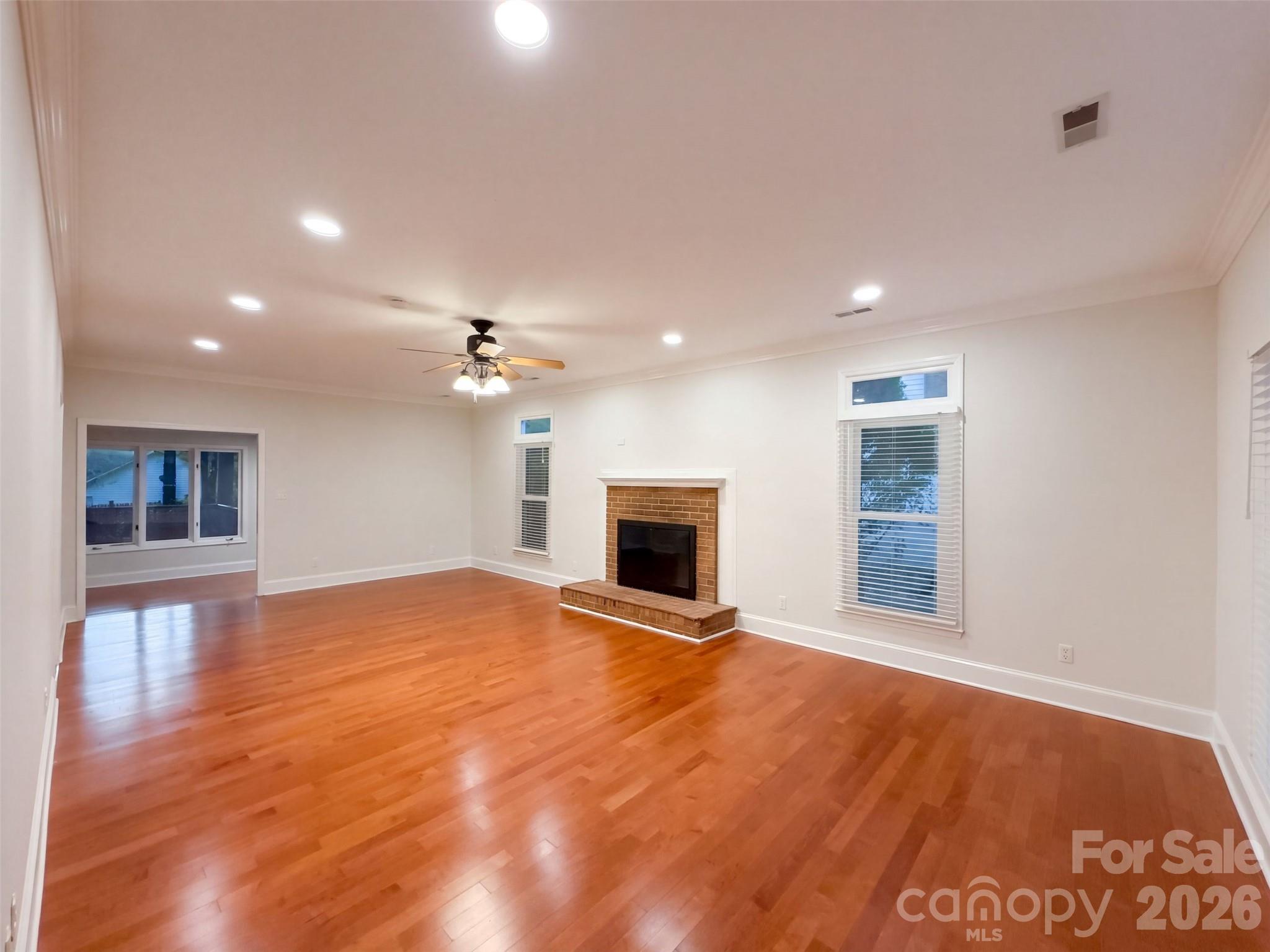 Single Family Residence at 2315 Heathershire Lane, Matthews, photo 2 of 28