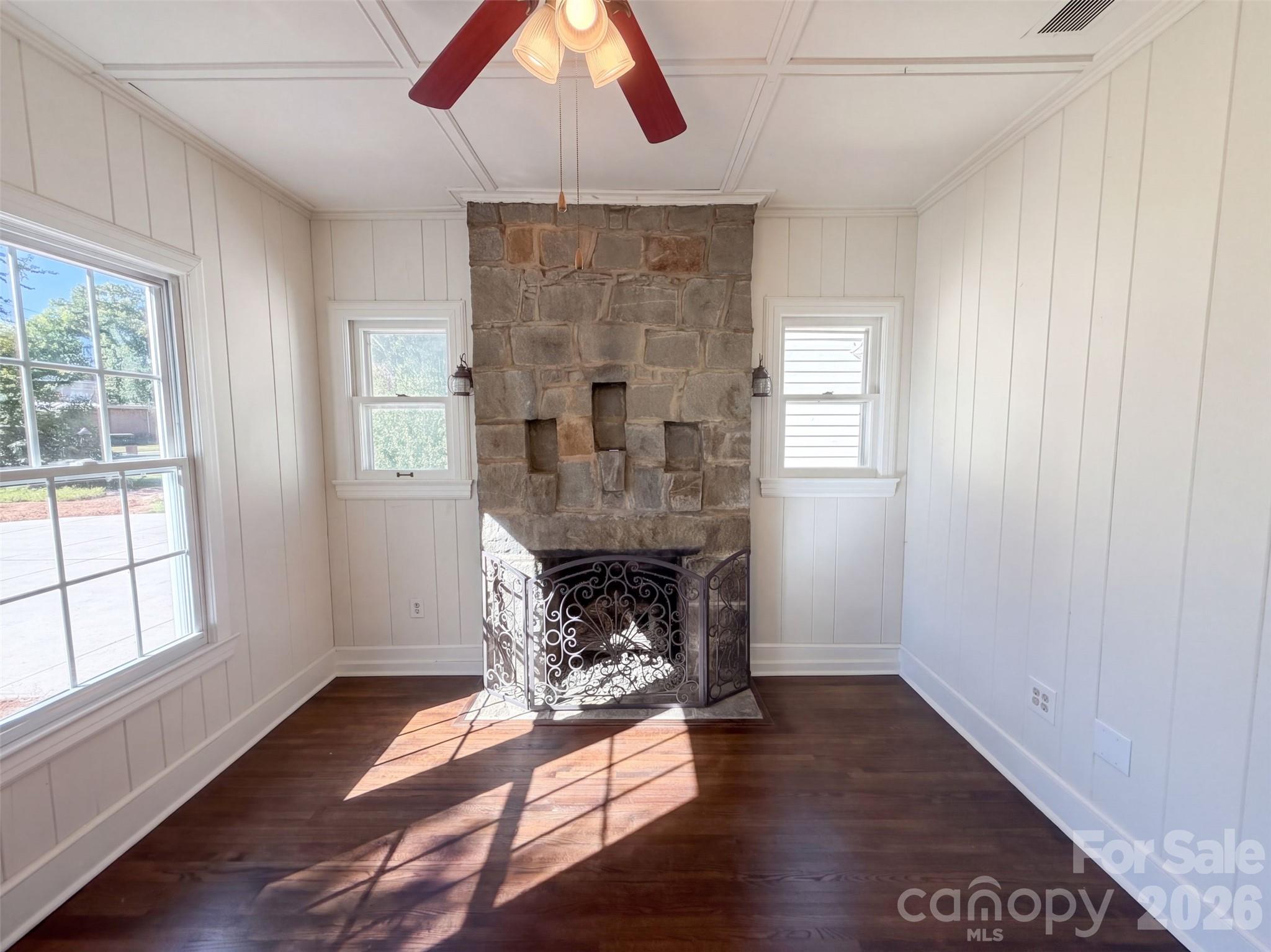 Single Family Residence at 208 Pressly Street, Clover, photo 14 of 15