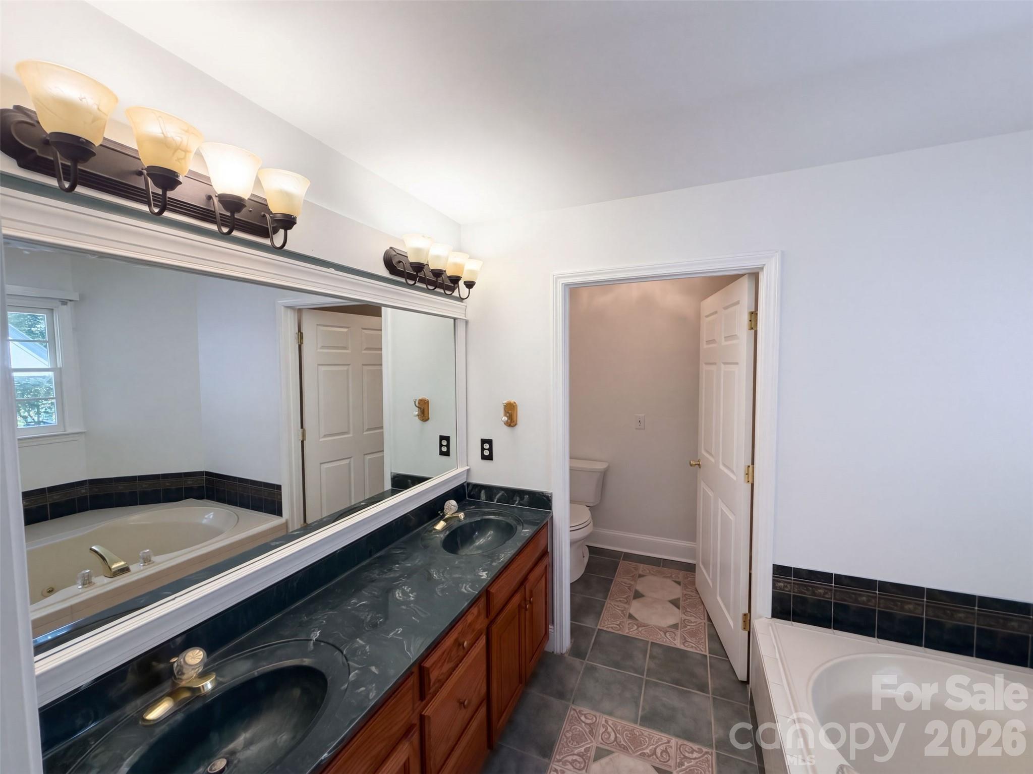 Single Family Residence at 5406 Club View Drive, Concord, photo 10 of 22