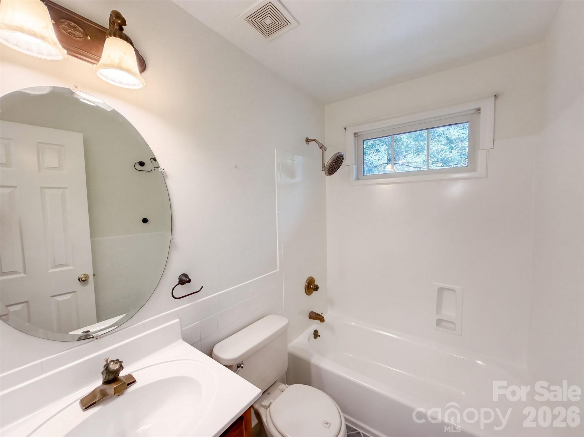 Single Family Residence at 5406 Club View Drive, Concord, photo 15 of 22
