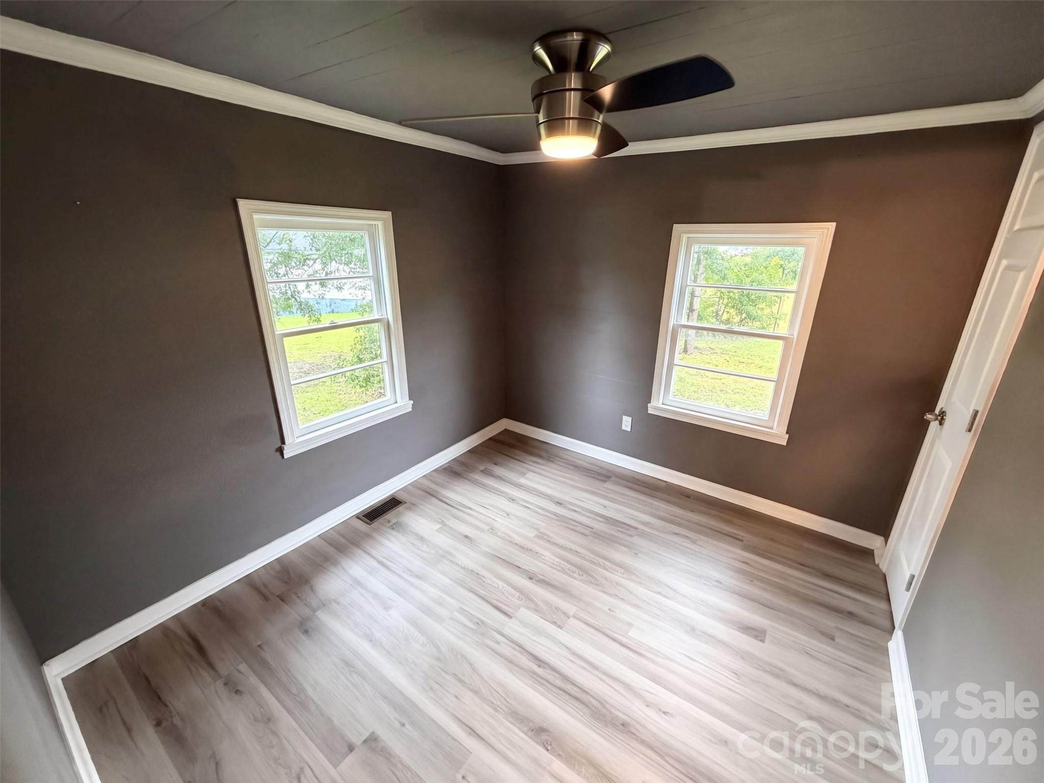 Single Family Residence at 103 Southside Circle, Lancaster, photo 8 of 11
