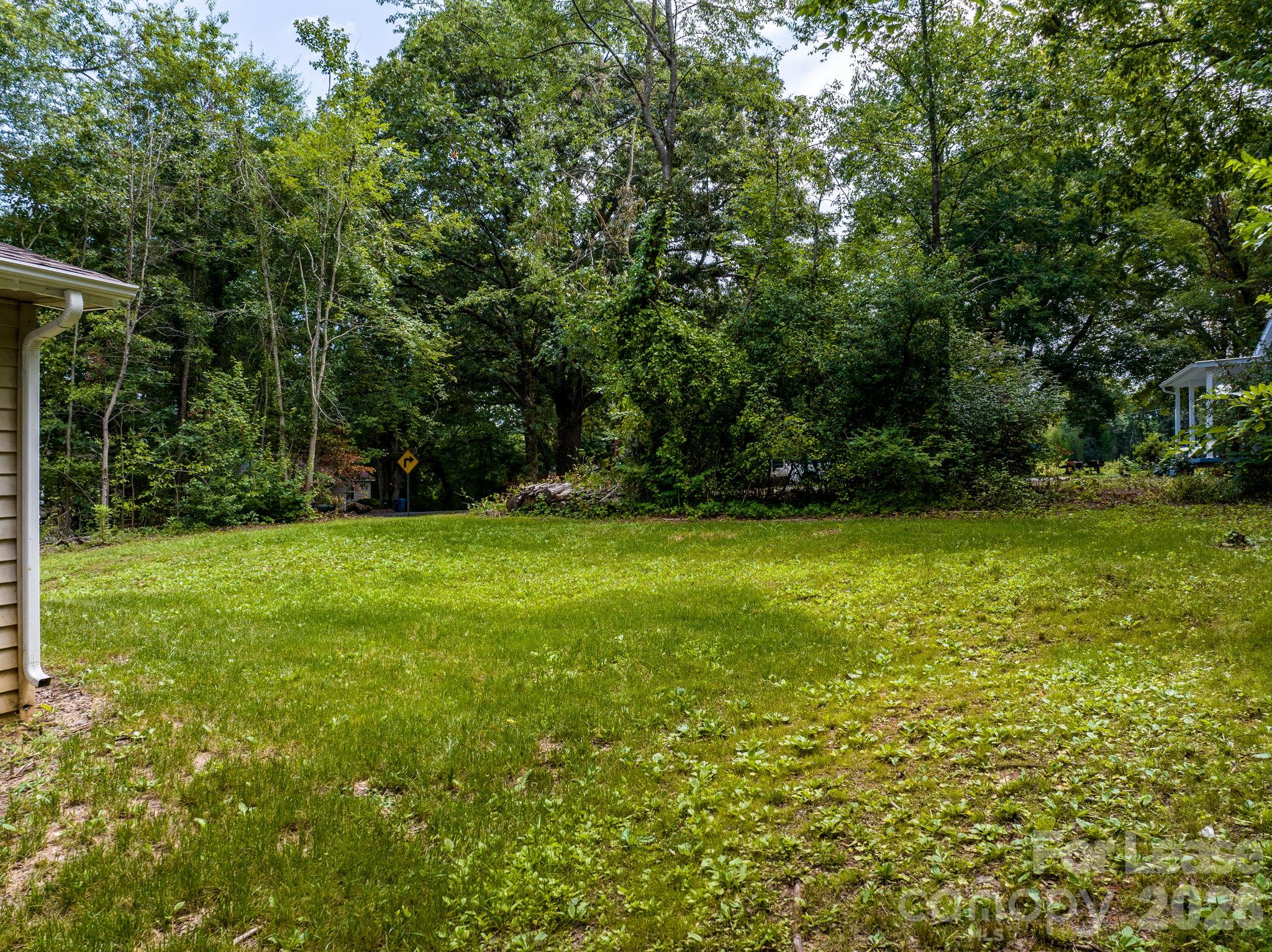 Single Family Residence at 1586 3rd Street Drive NE, Hickory, photo 10 of 48