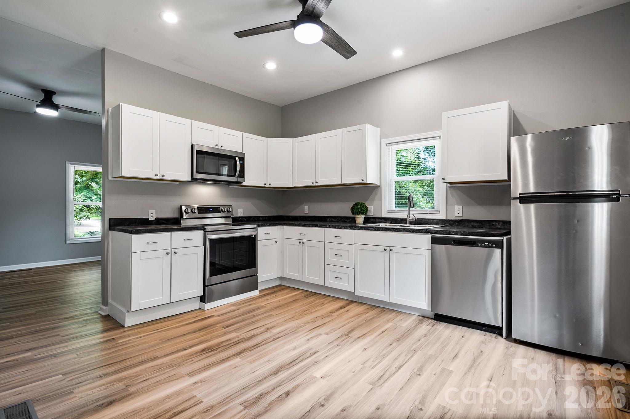 Single Family Residence at 1586 3rd Street Drive NE, Hickory, photo 31 of 48