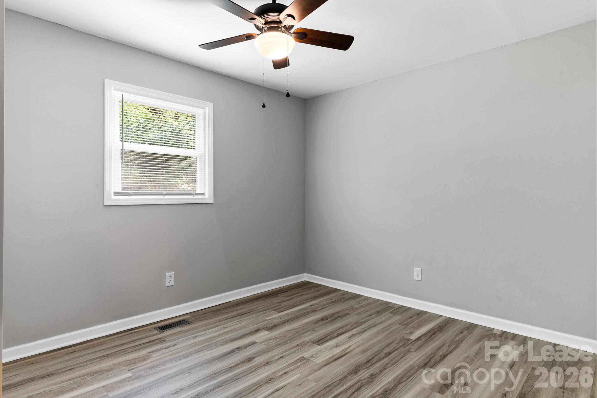 Single Family Residence at 1586 3rd Street Drive NE, Hickory, photo 41 of 48