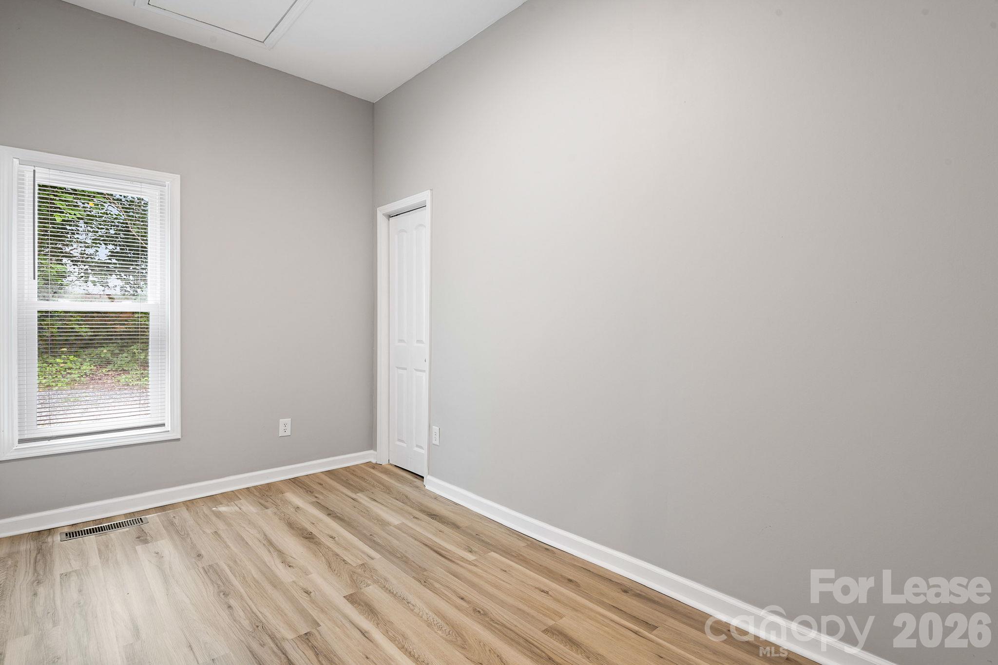 Single Family Residence at 1586 3rd Street Drive NE, Hickory, photo 44 of 48
