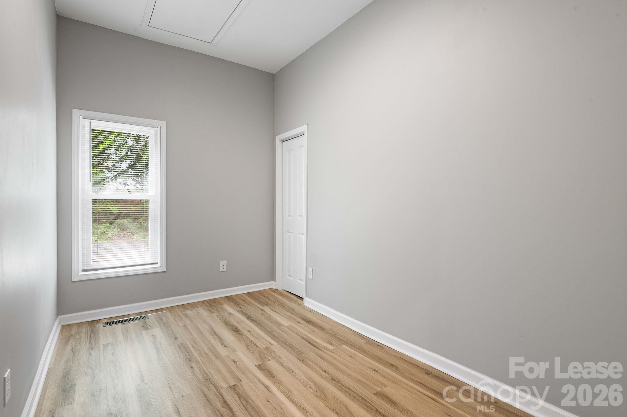 Single Family Residence at 1586 3rd Street Drive NE, Hickory, photo 45 of 48