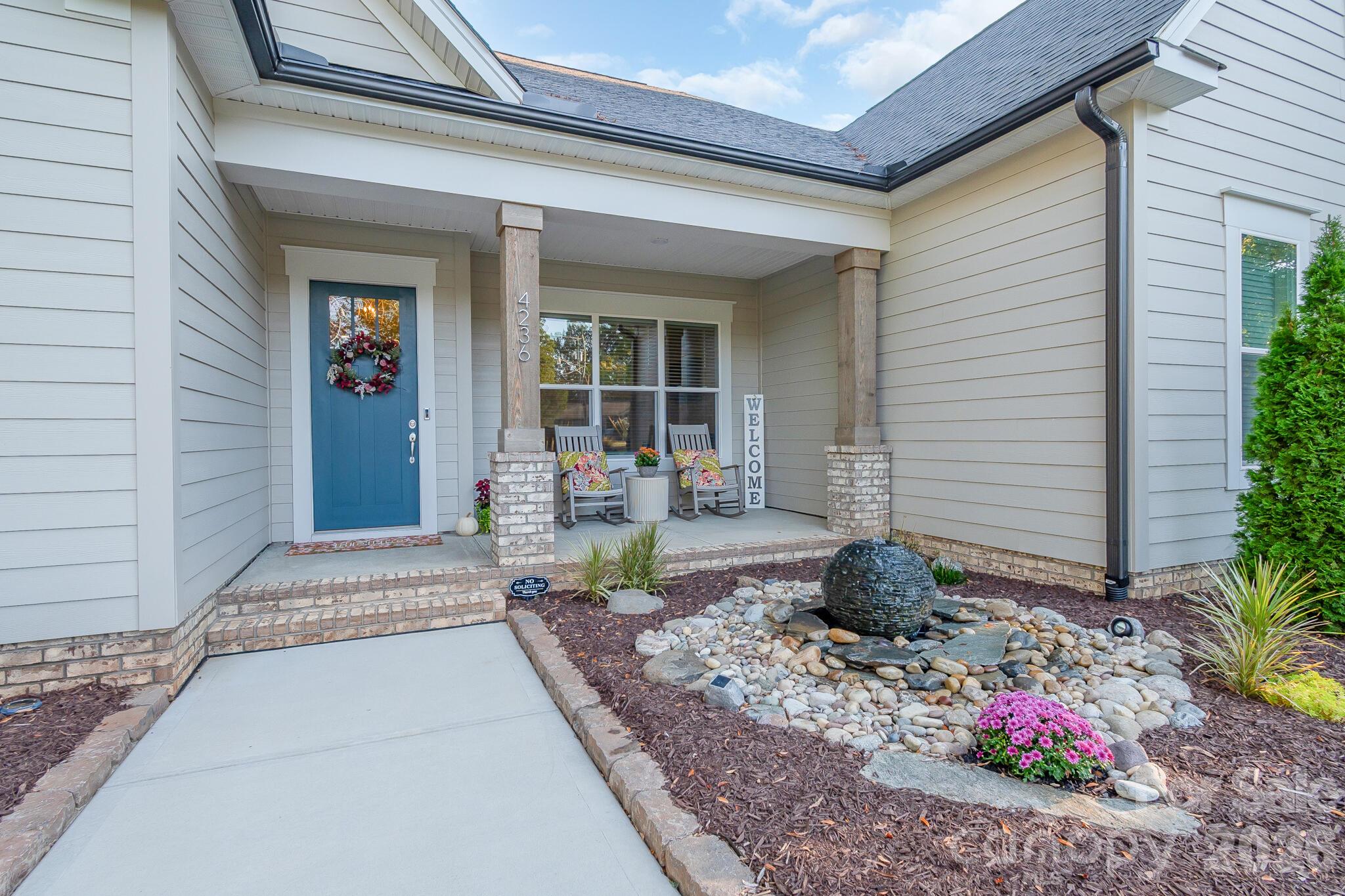 Single Family Residence at 4236 Artdale Road SW, Concord, photo 2 of 48