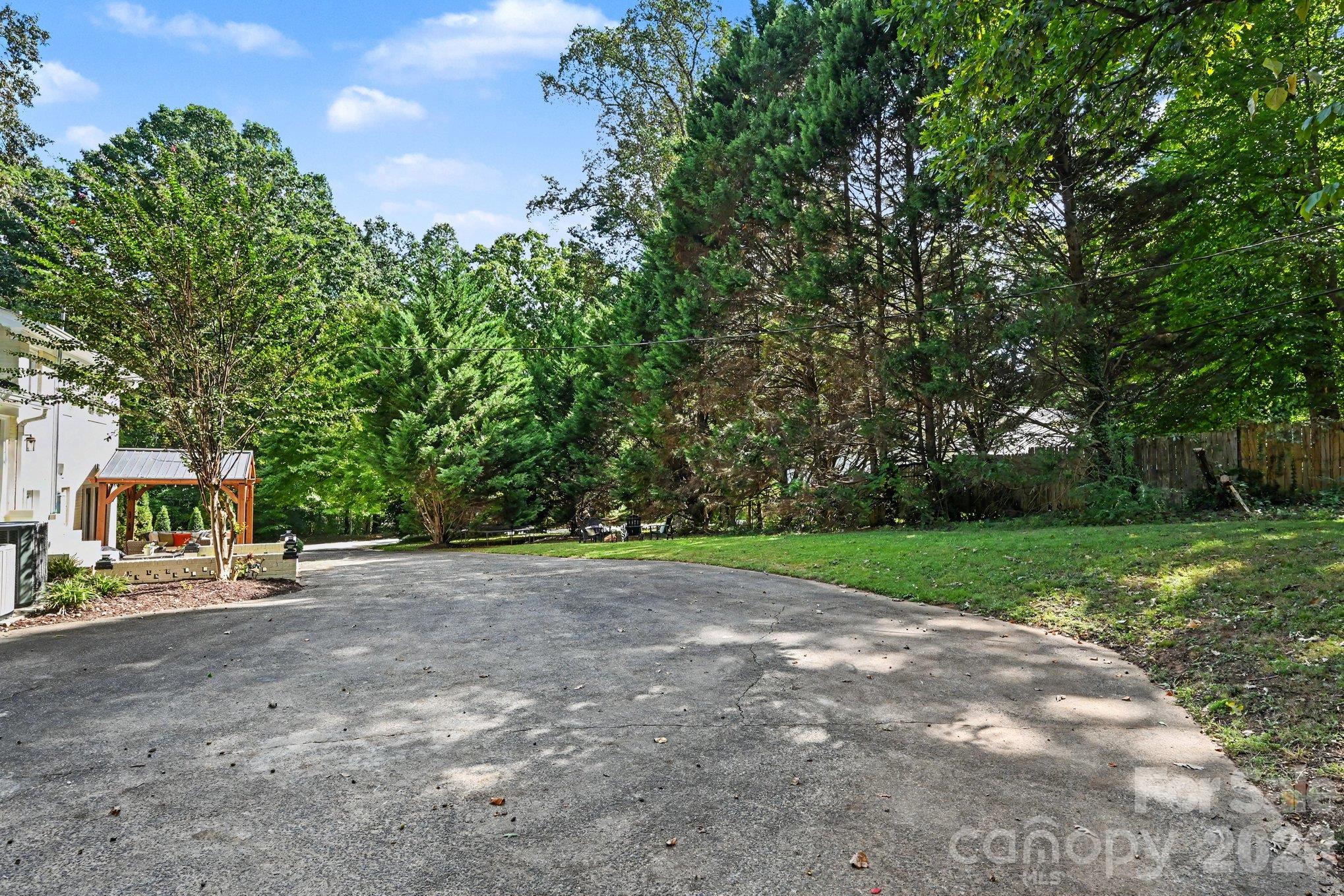 Single Family Residence at 2271 Ferncliff Road, Rock Hill, photo 19 of 21