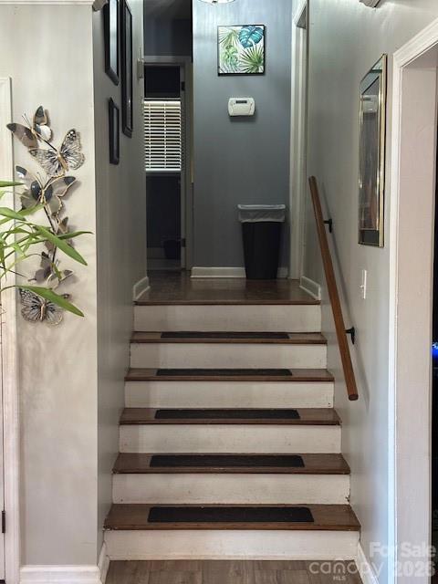 Single Family Residence at 847 Kathryn Drive SE, Concord, photo 11 of 36