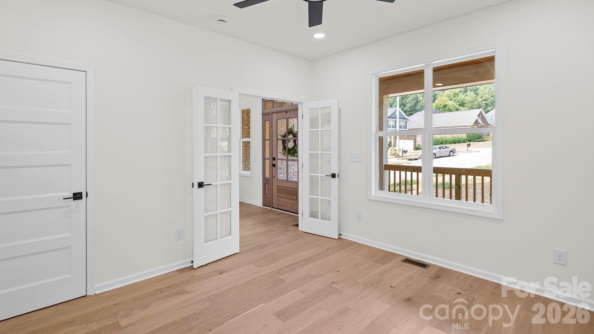 Single Family Residence at 3800 Erskine Woods Drive, Bessemer City, photo 8 of 47