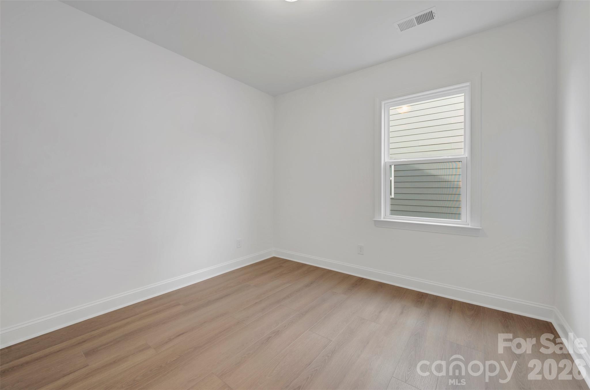 Secondary bedroom - 7120 Helmans Drive, Huntersville