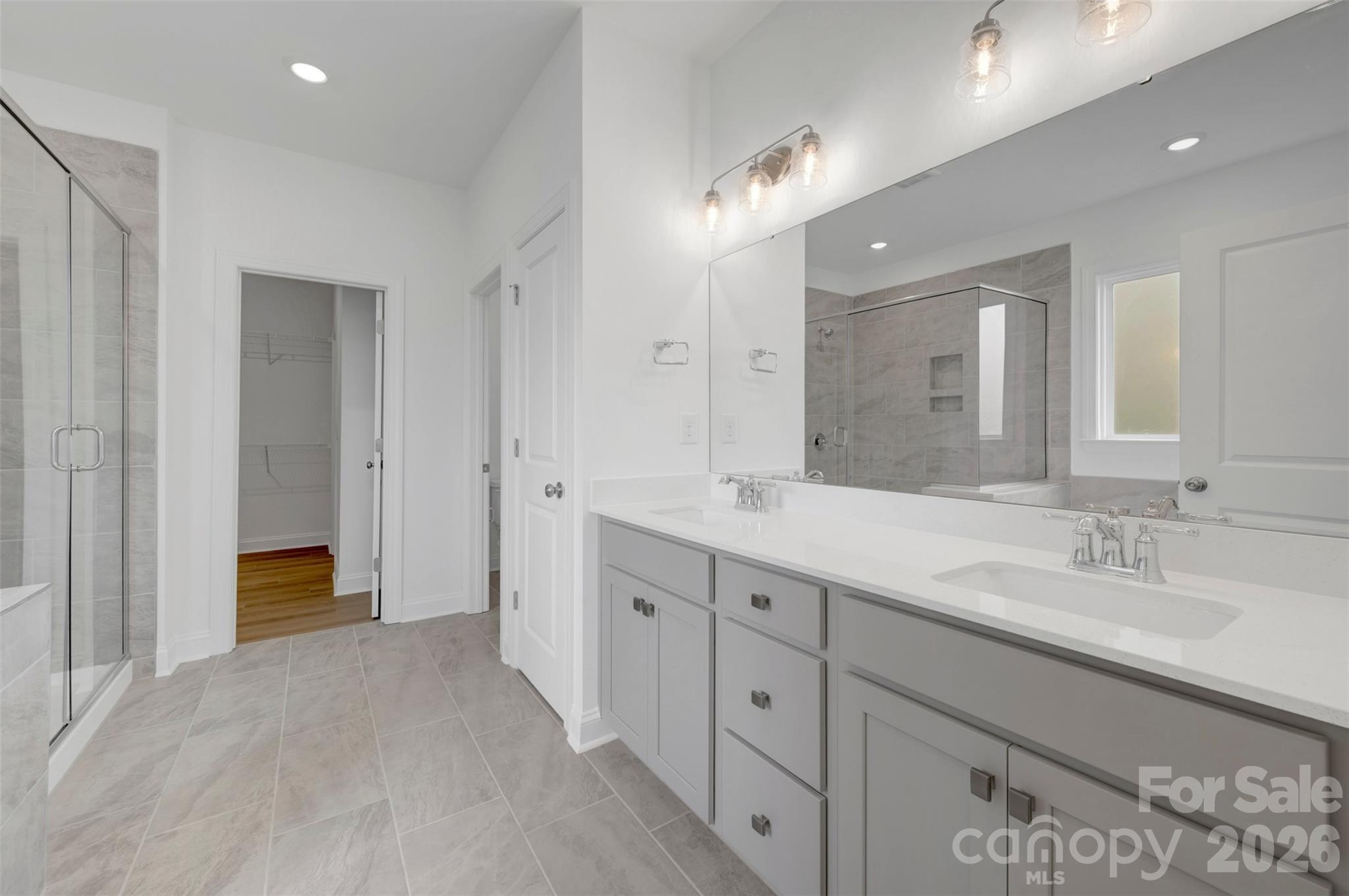 Owner's suite - 7120 Helmans Drive, Huntersville