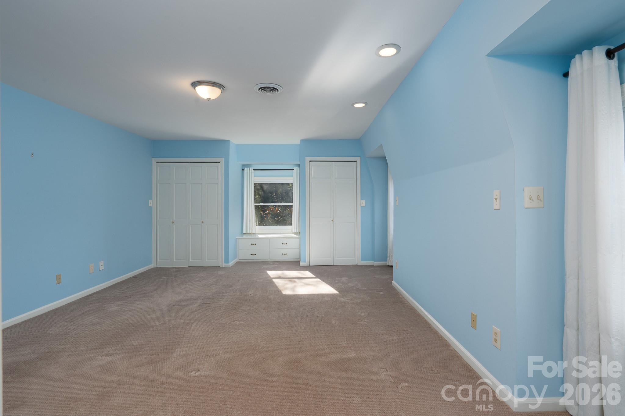Single Family Residence at 758 Williamsburg Drive NE, Concord, photo 18 of 41