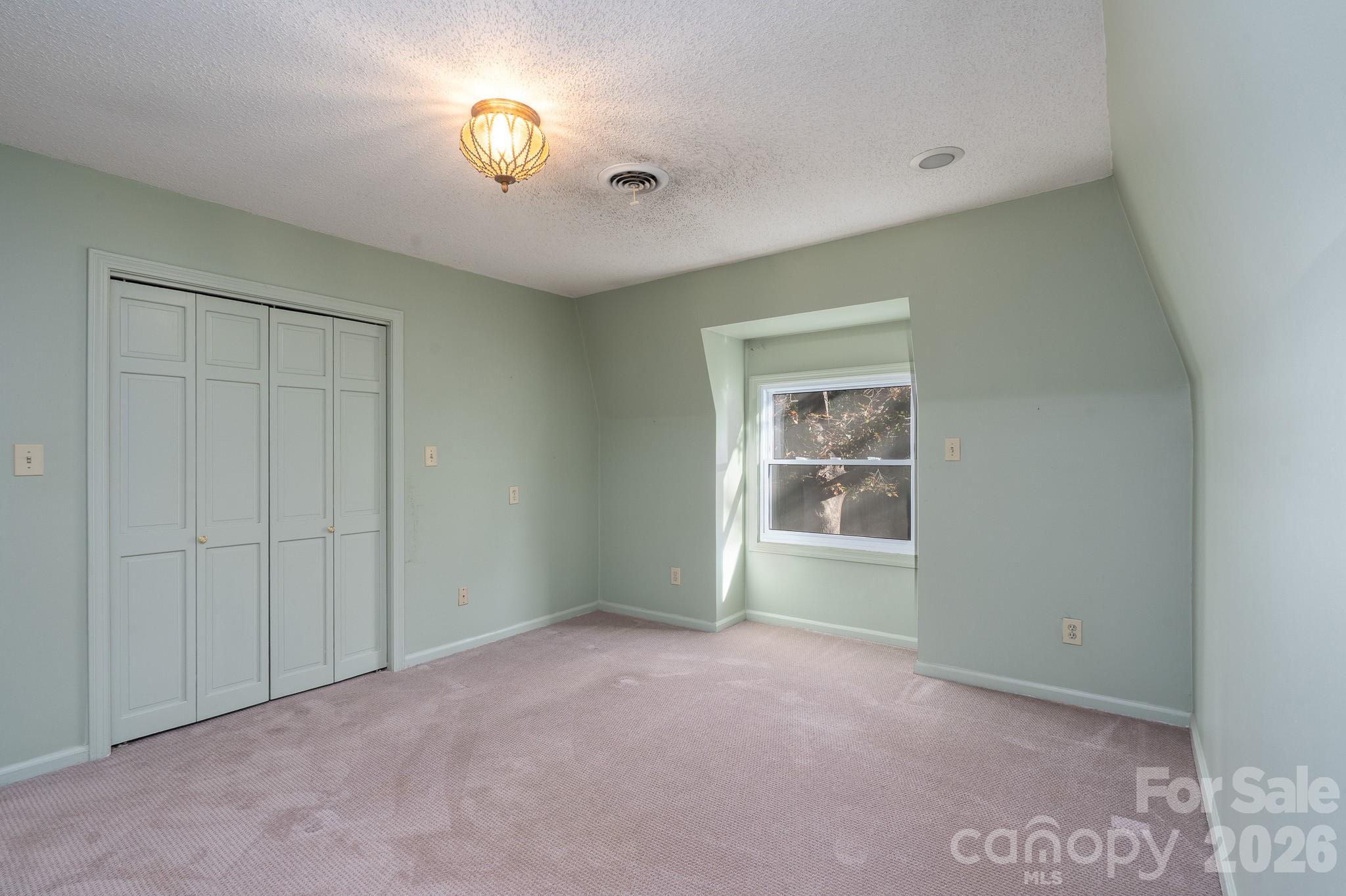 Single Family Residence at 758 Williamsburg Drive NE, Concord, photo 22 of 41