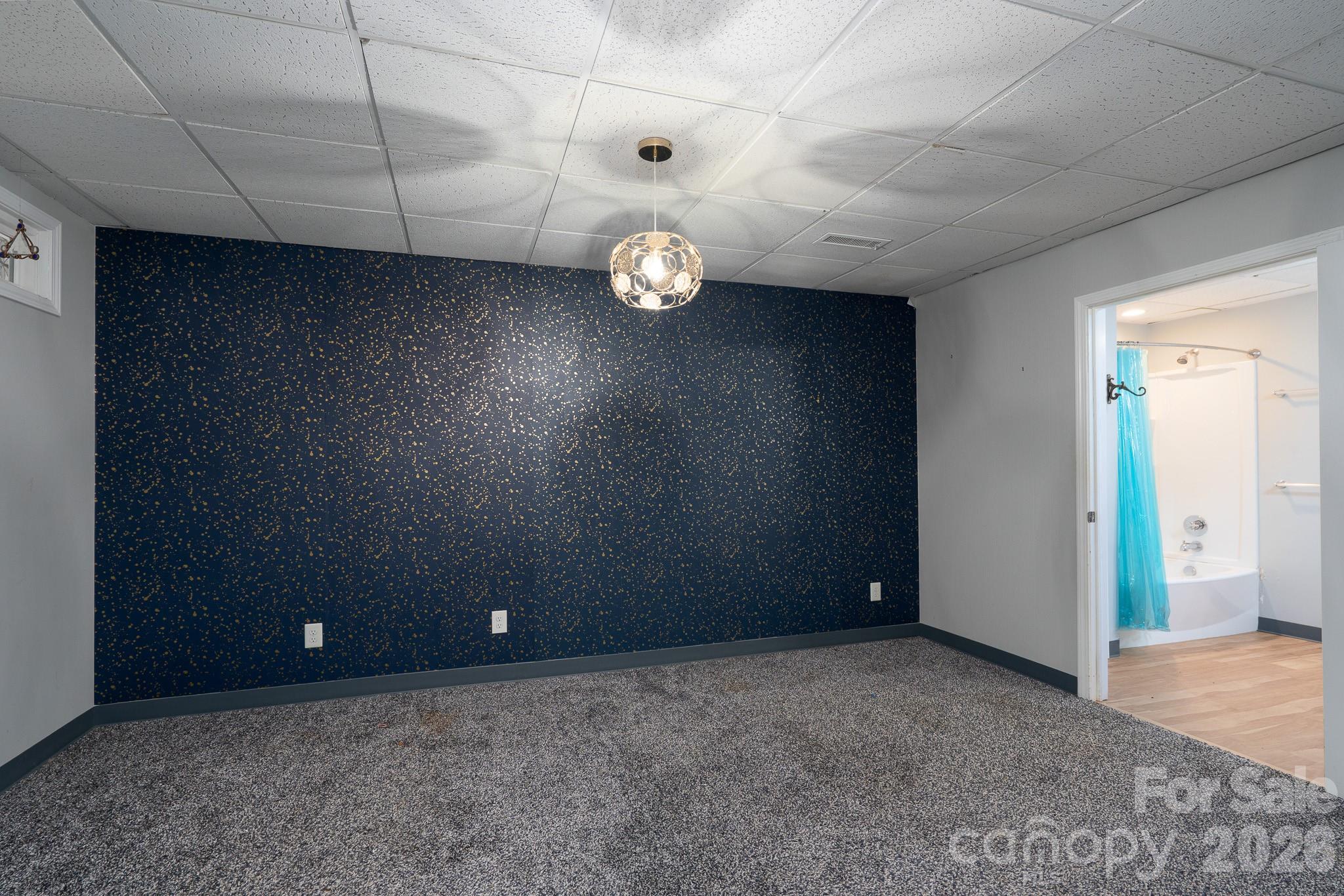 Flex Space - 758 Williamsburg Drive NE, Concord