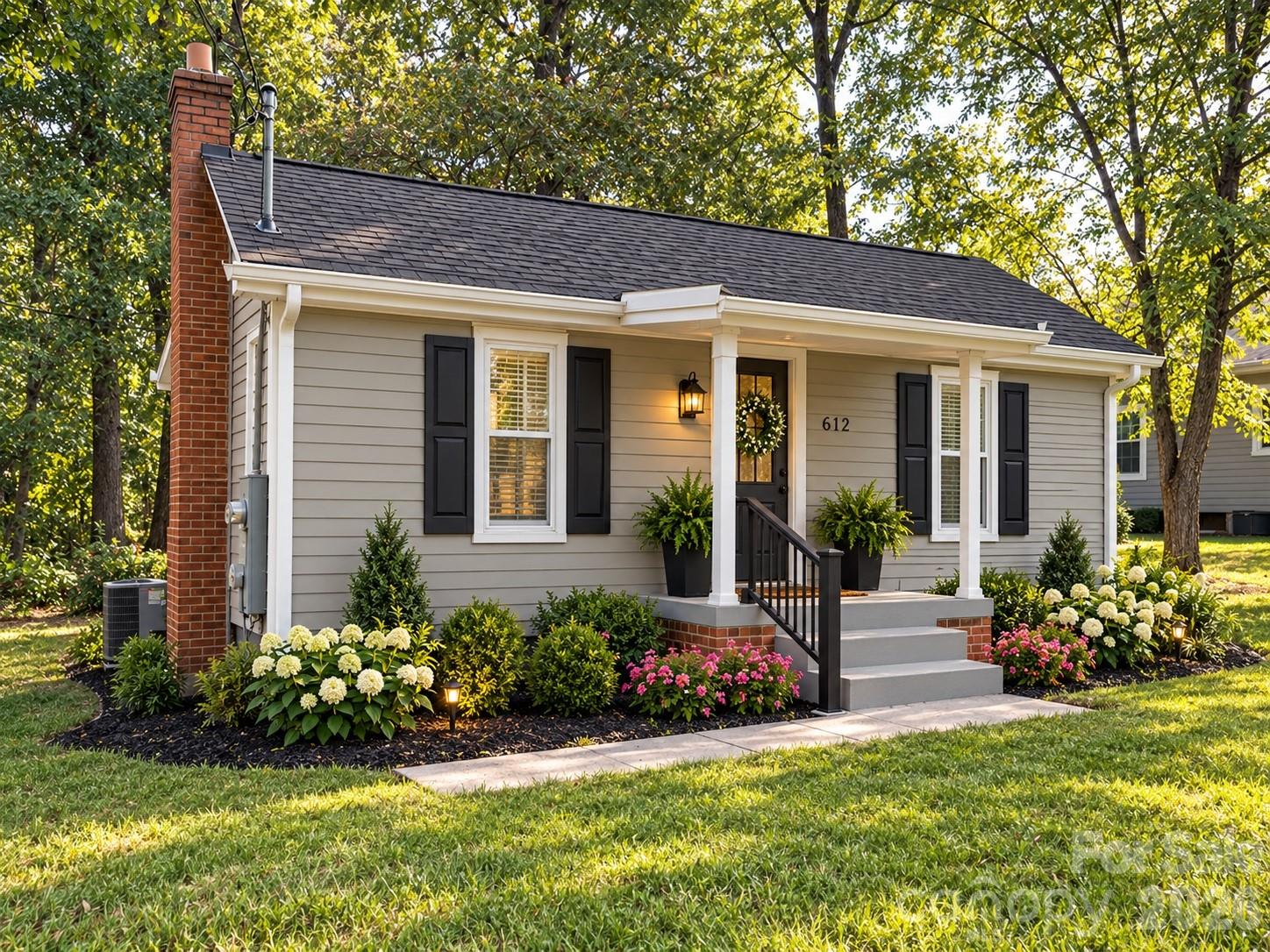 Virtually remodeled - 612 24th Street SW, Hickory