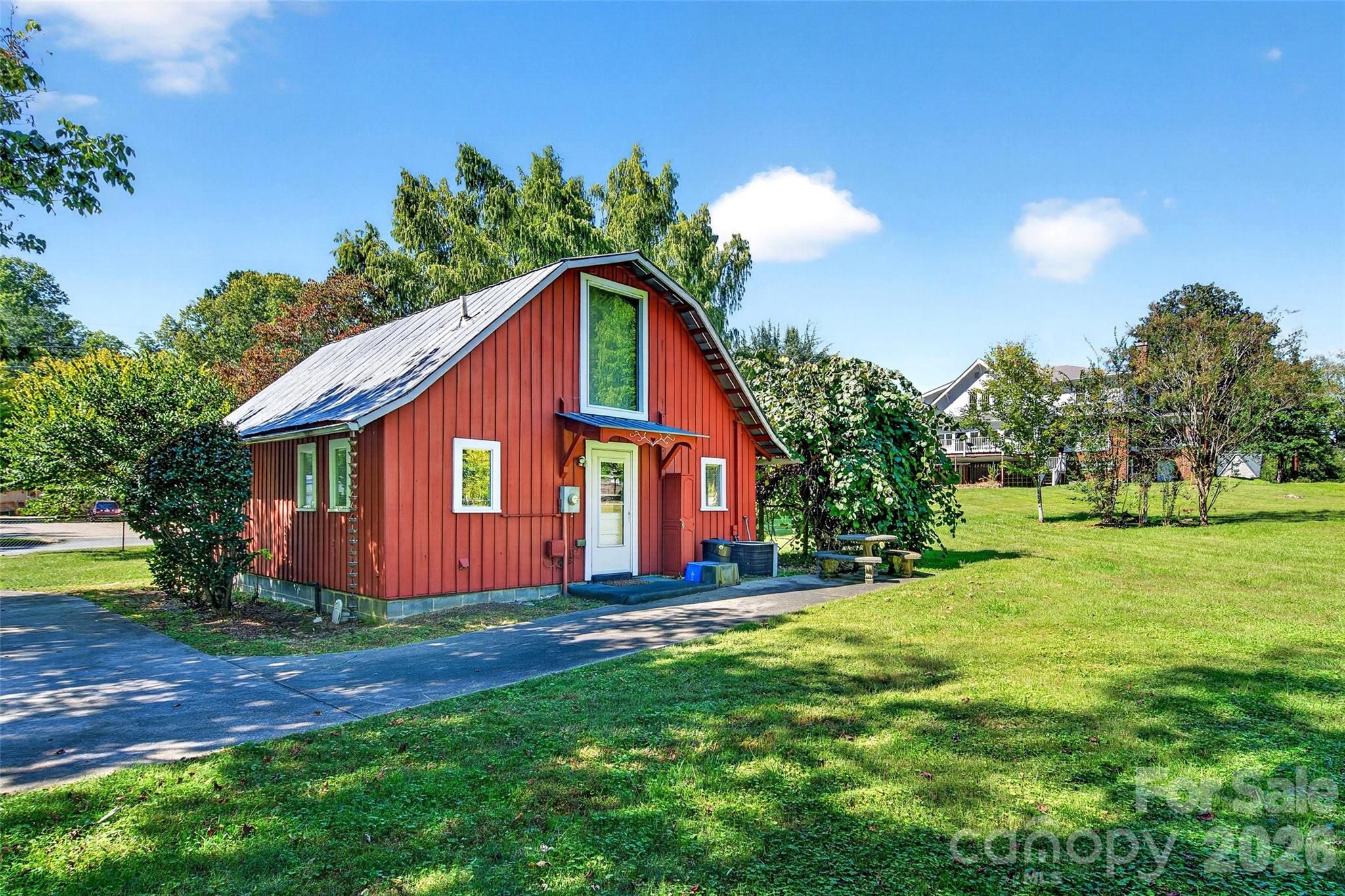 Guest House near the creek - 606 A Rutherford Road, Marion