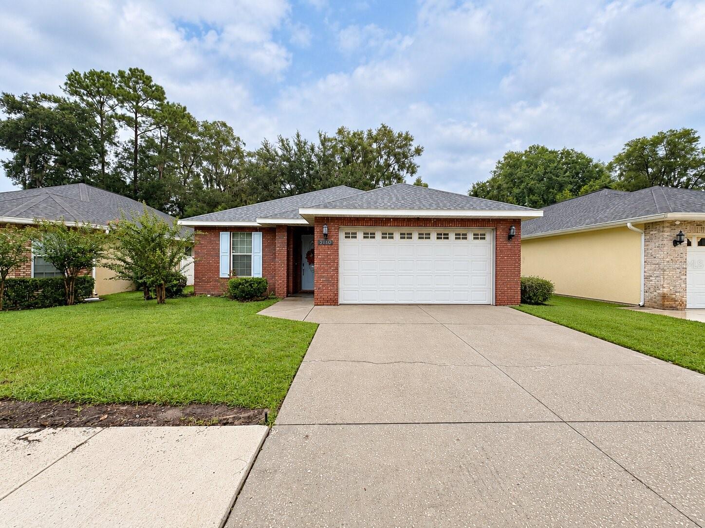 2119 NE 38TH TER