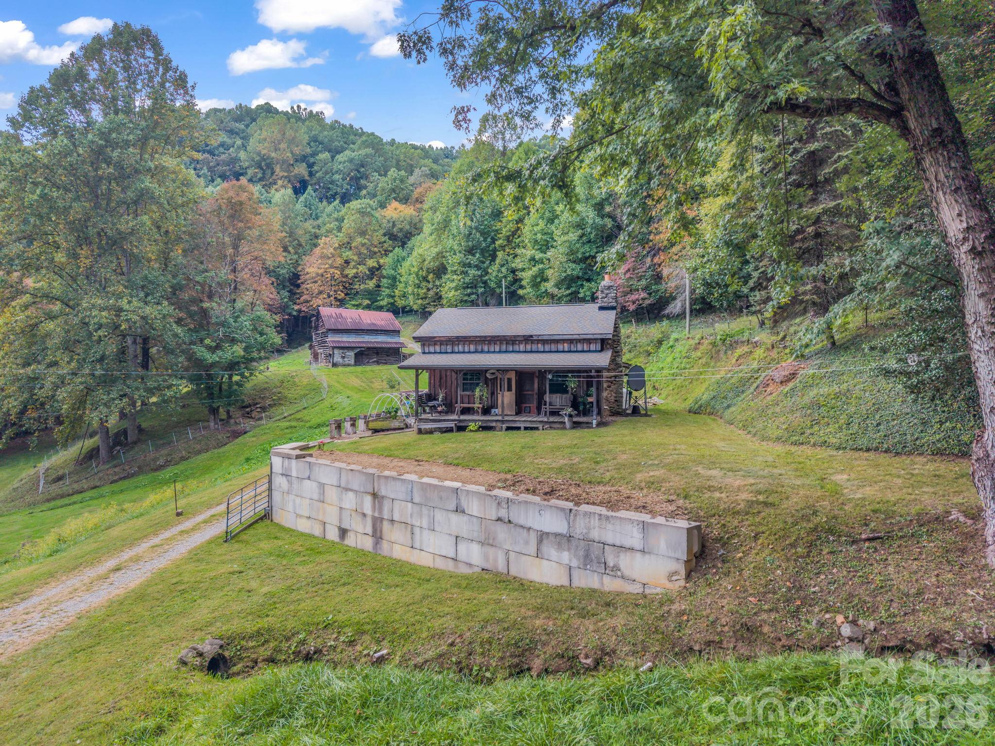 Single Family Residence at 765 Hawk Ridge Lane, Marshall, photo 46 of 48