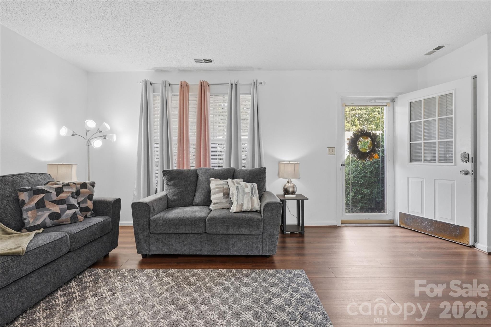 Townhouse at 9678 Old Gate Drive, Charlotte, photo 3 of 23