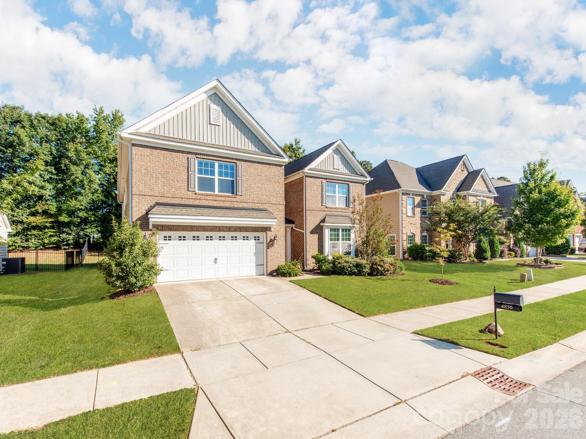 Single Family Residence at 4856 Pepper Drive, Harrisburg, photo 3 of 30