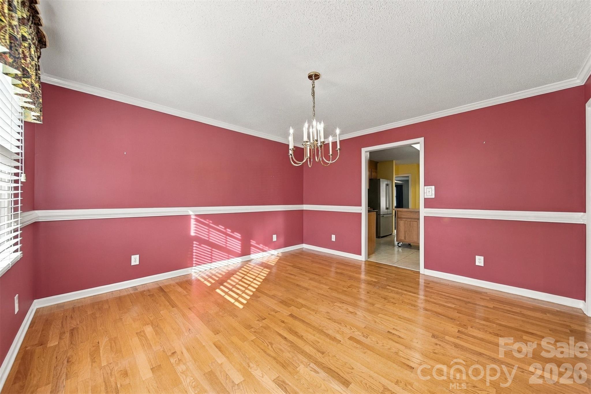 Single Family Residence at 1119 Edgefield Lane, Newton, photo 11 of 18