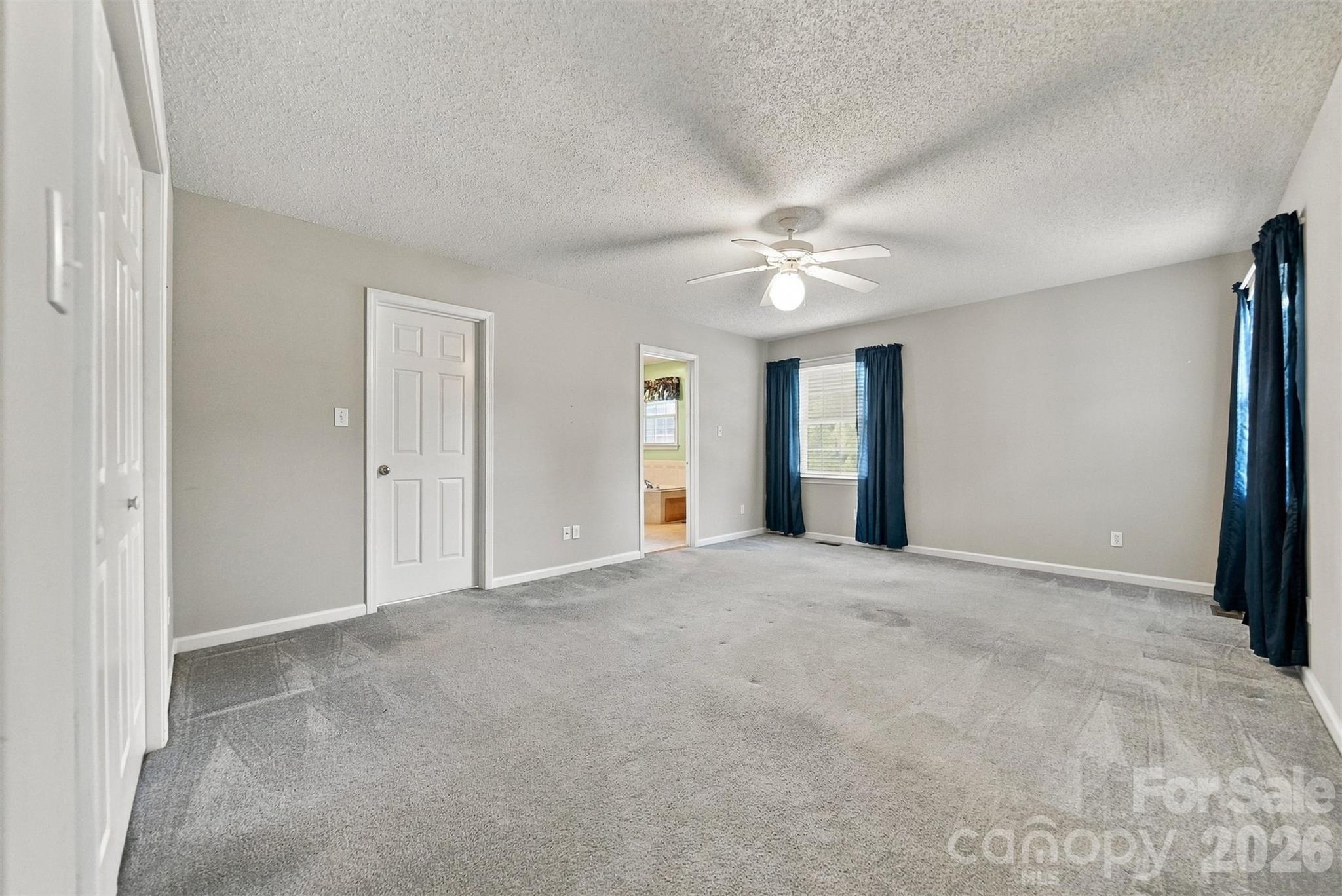 Single Family Residence at 1119 Edgefield Lane, Newton, photo 12 of 18