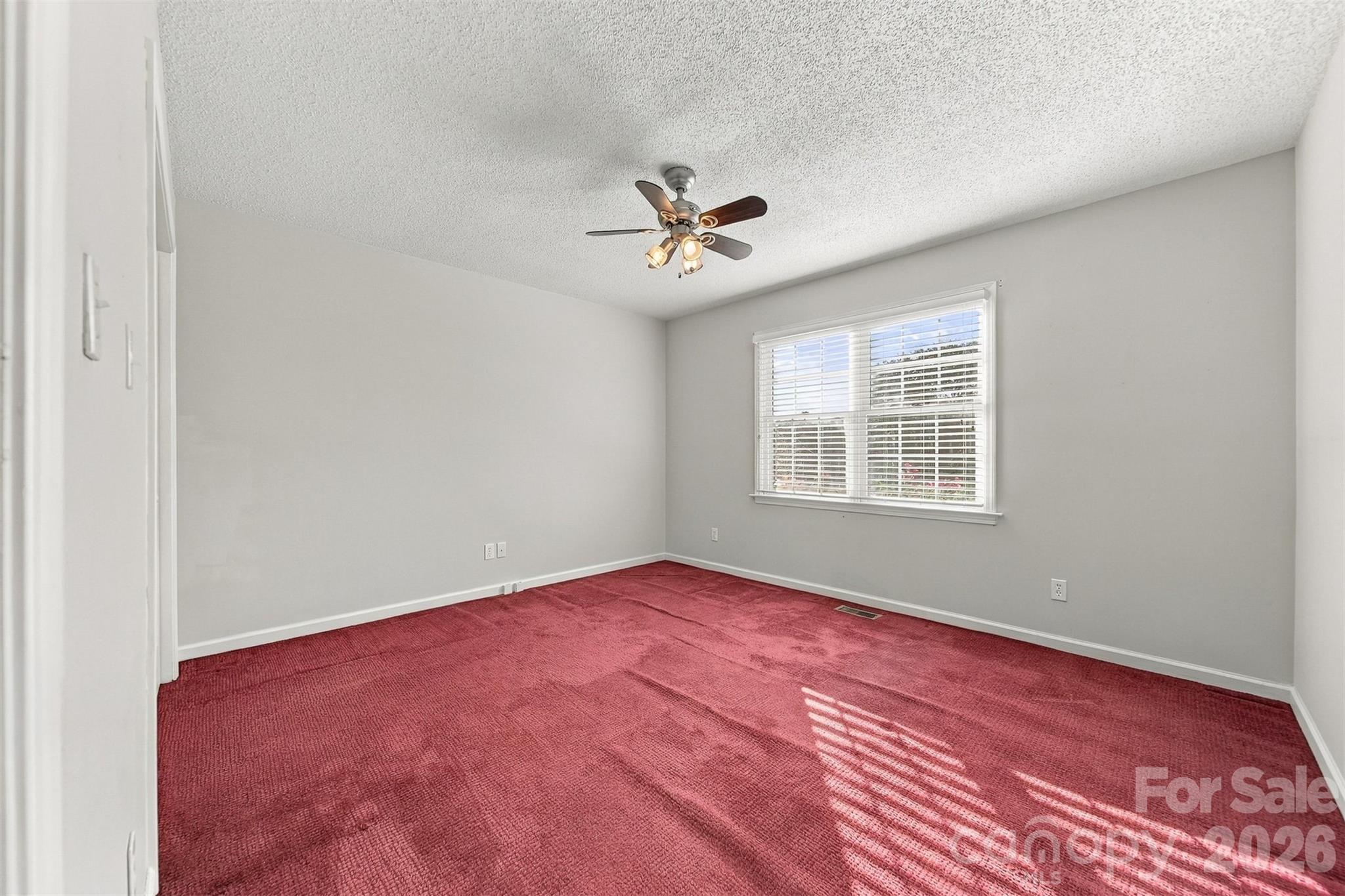 Single Family Residence at 1119 Edgefield Lane, Newton, photo 14 of 18