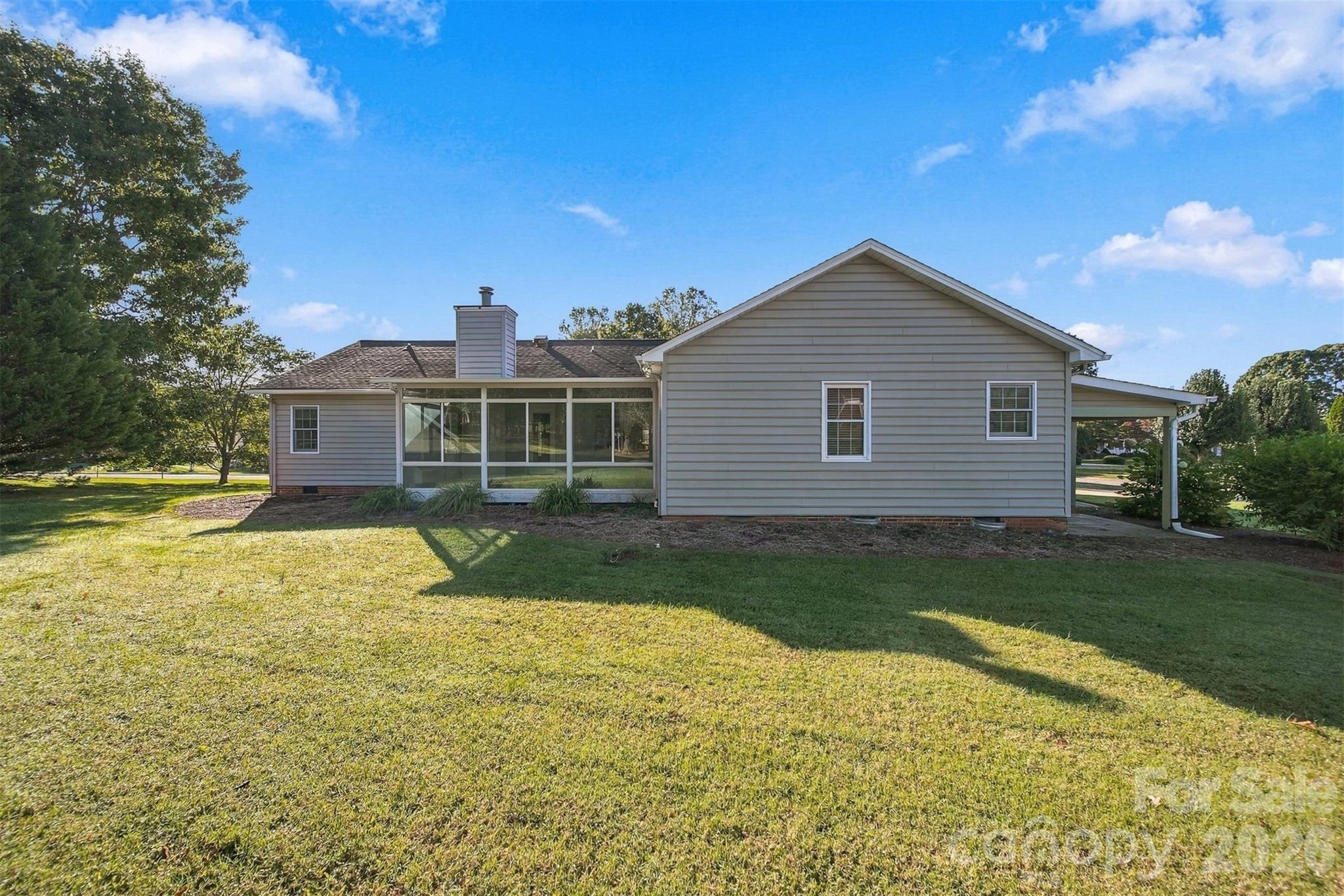 Single Family Residence at 1119 Edgefield Lane, Newton, photo 17 of 18