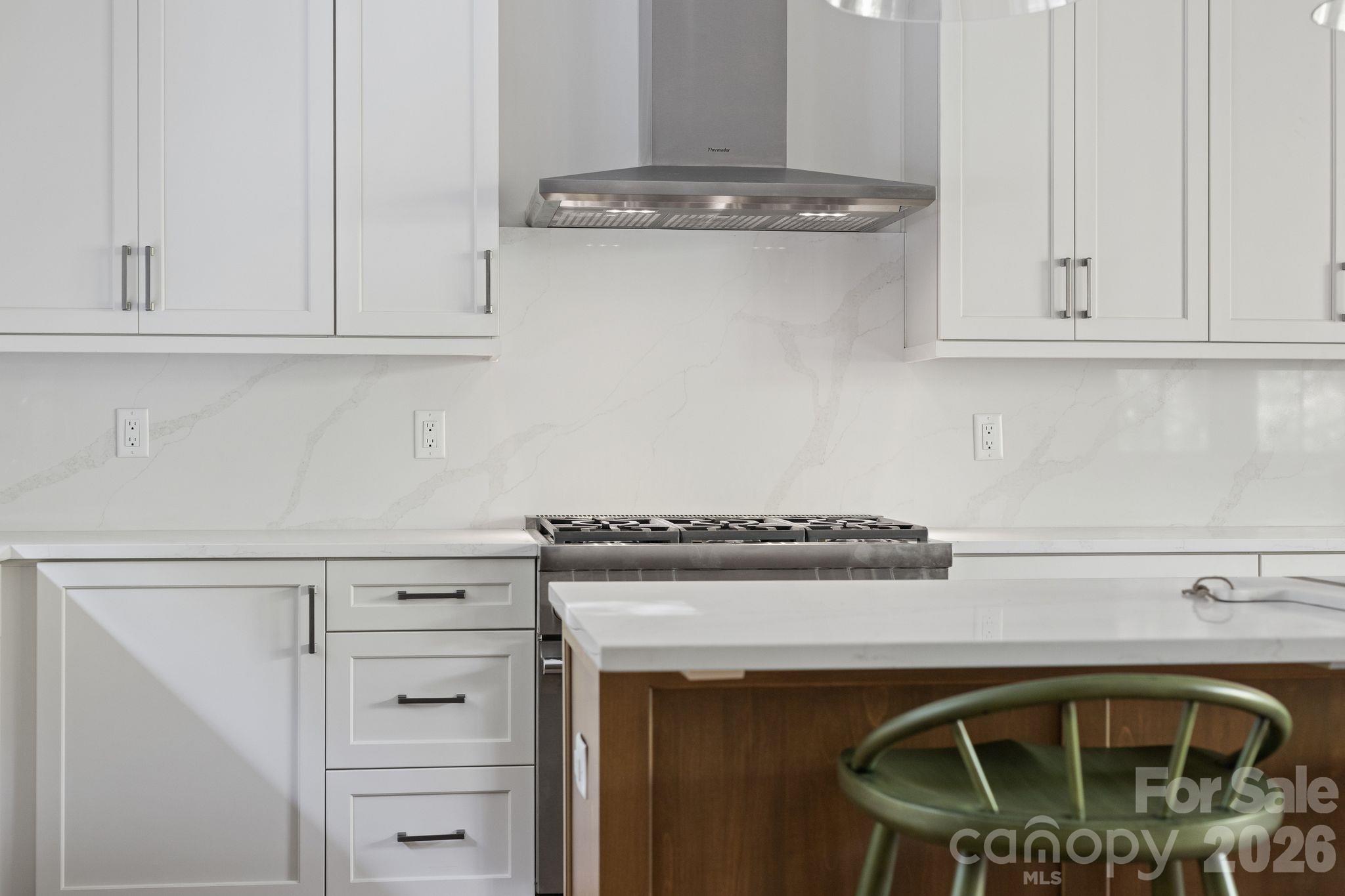 Gas stovetop - 505 Barrington Drive, Asheville