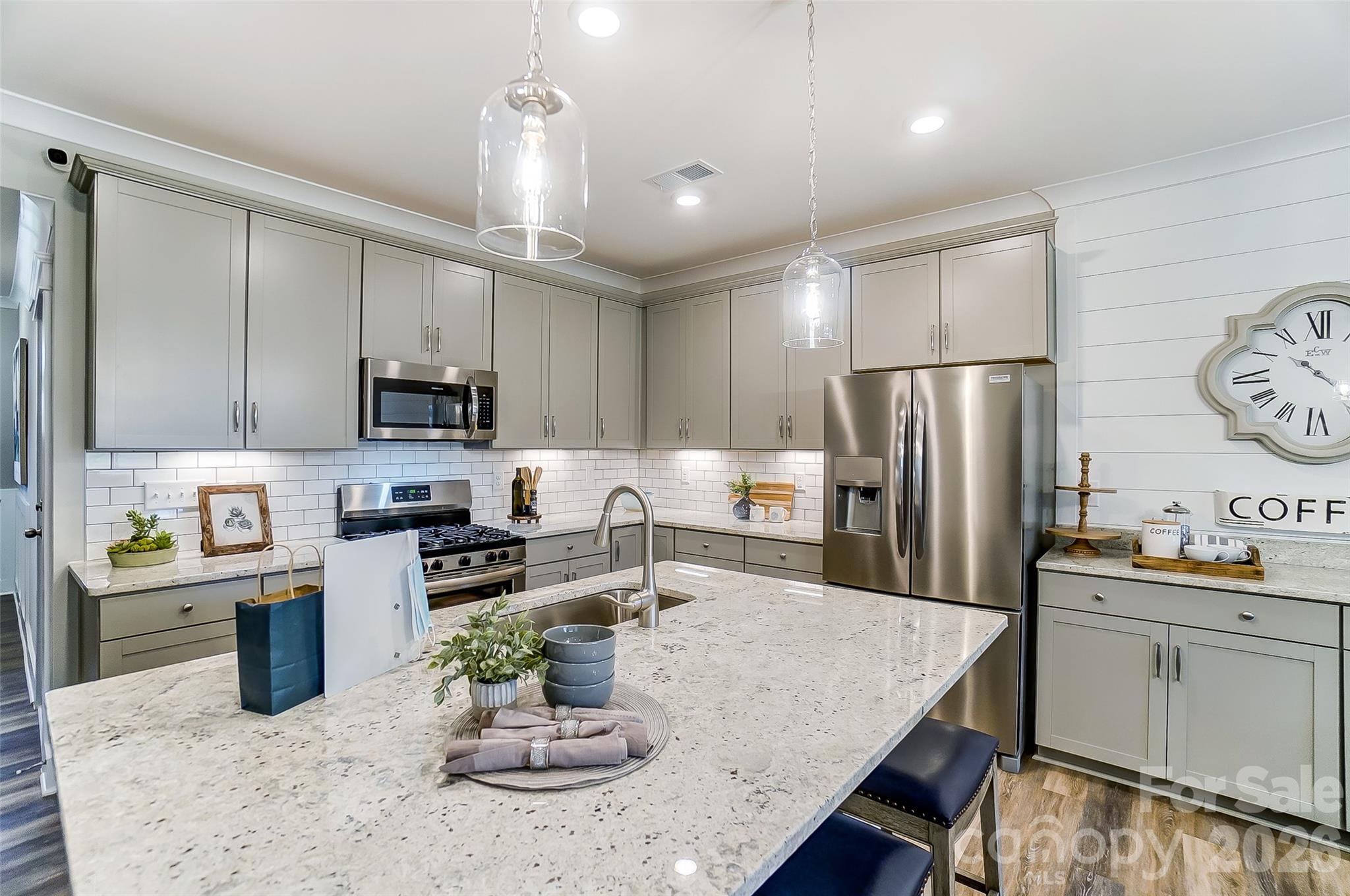 Kitchen - 4095 Rothwood Lane, Harrisburg