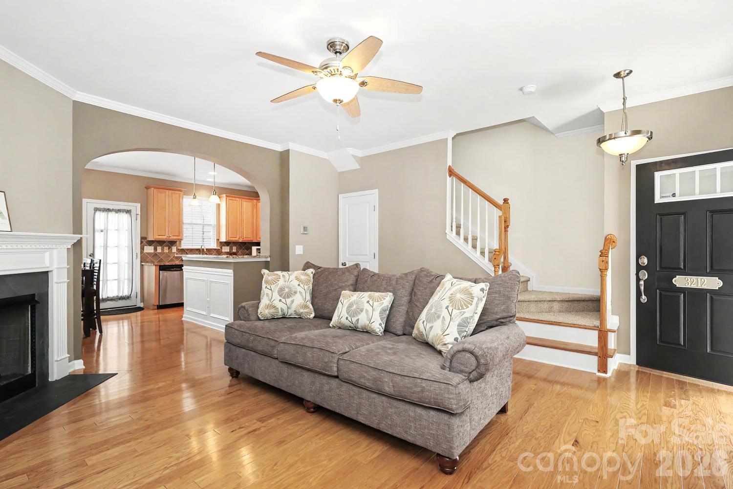 Townhouse at 3212 Kemptown Square, Waxhaw, photo 7 of 39