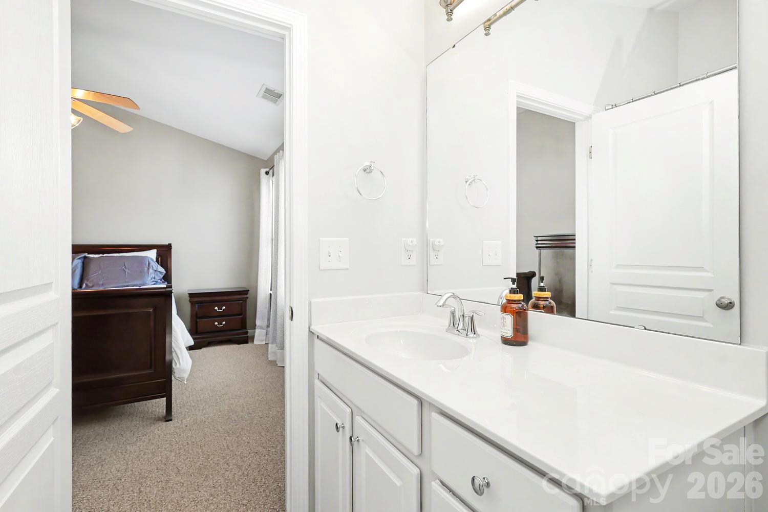 Townhouse at 3212 Kemptown Square, Waxhaw, photo 24 of 39