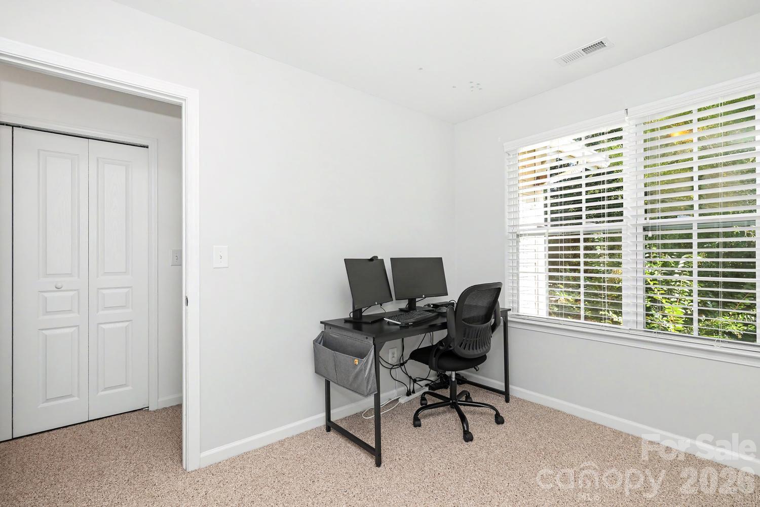 Townhouse at 3212 Kemptown Square, Waxhaw, photo 28 of 39