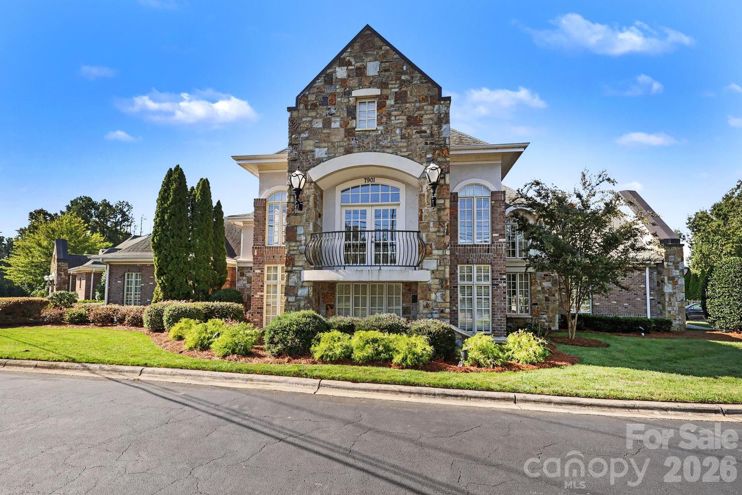 Townhouse at 3212 Kemptown Square, Waxhaw, photo 37 of 39