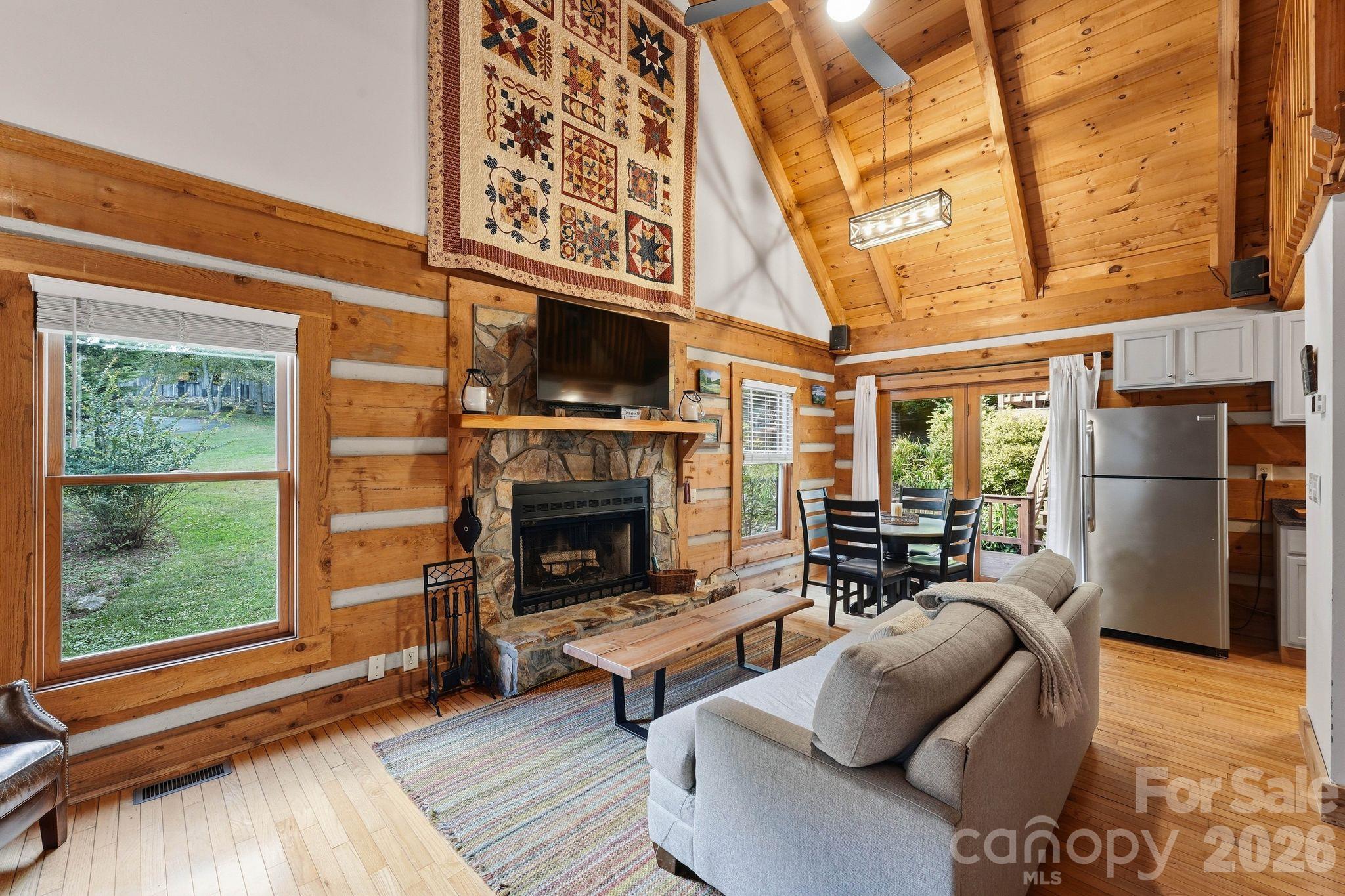 Lovill Cabin - 404 Old Bristol Road, Boone