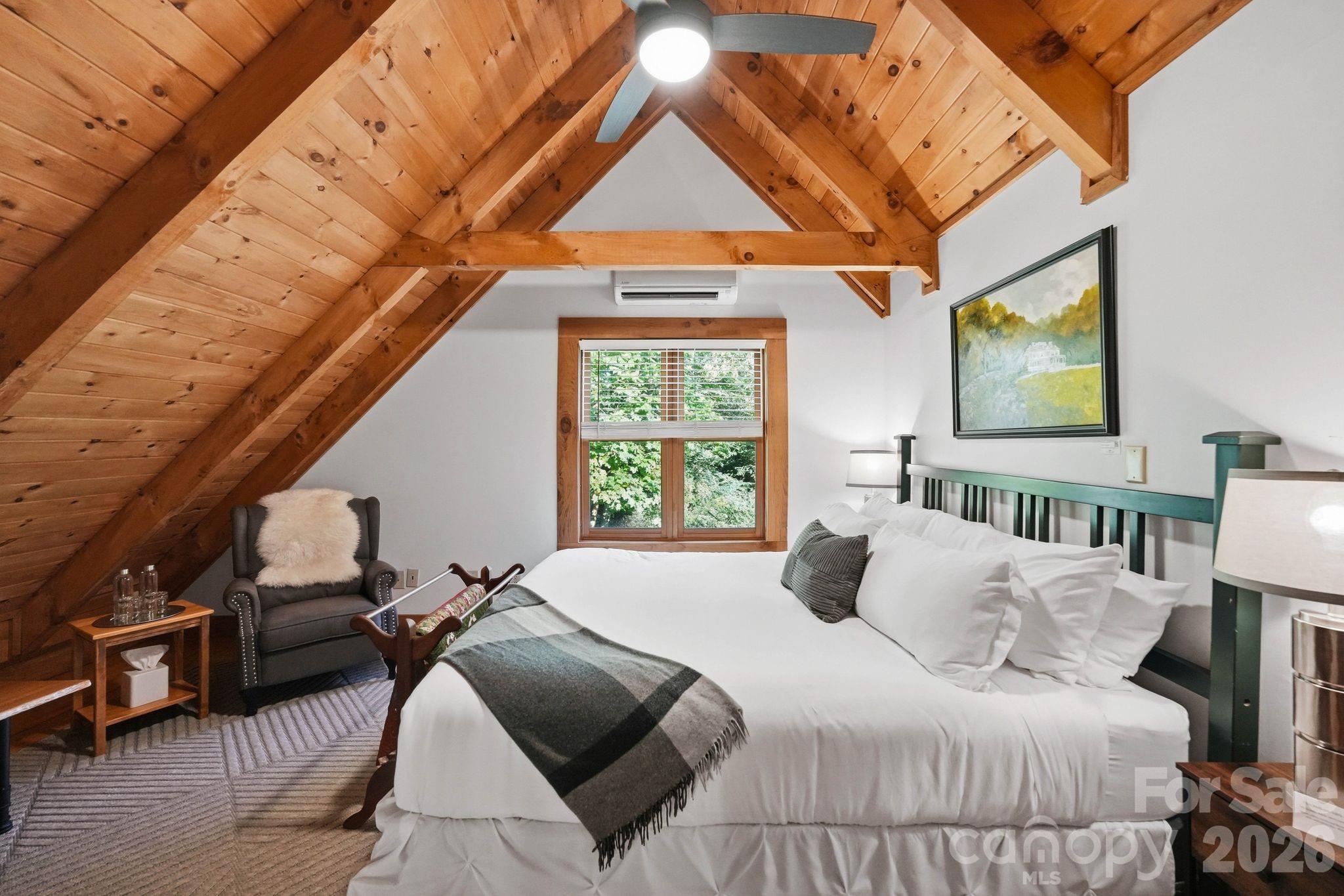 Lovill Cabin - 404 Old Bristol Road, Boone