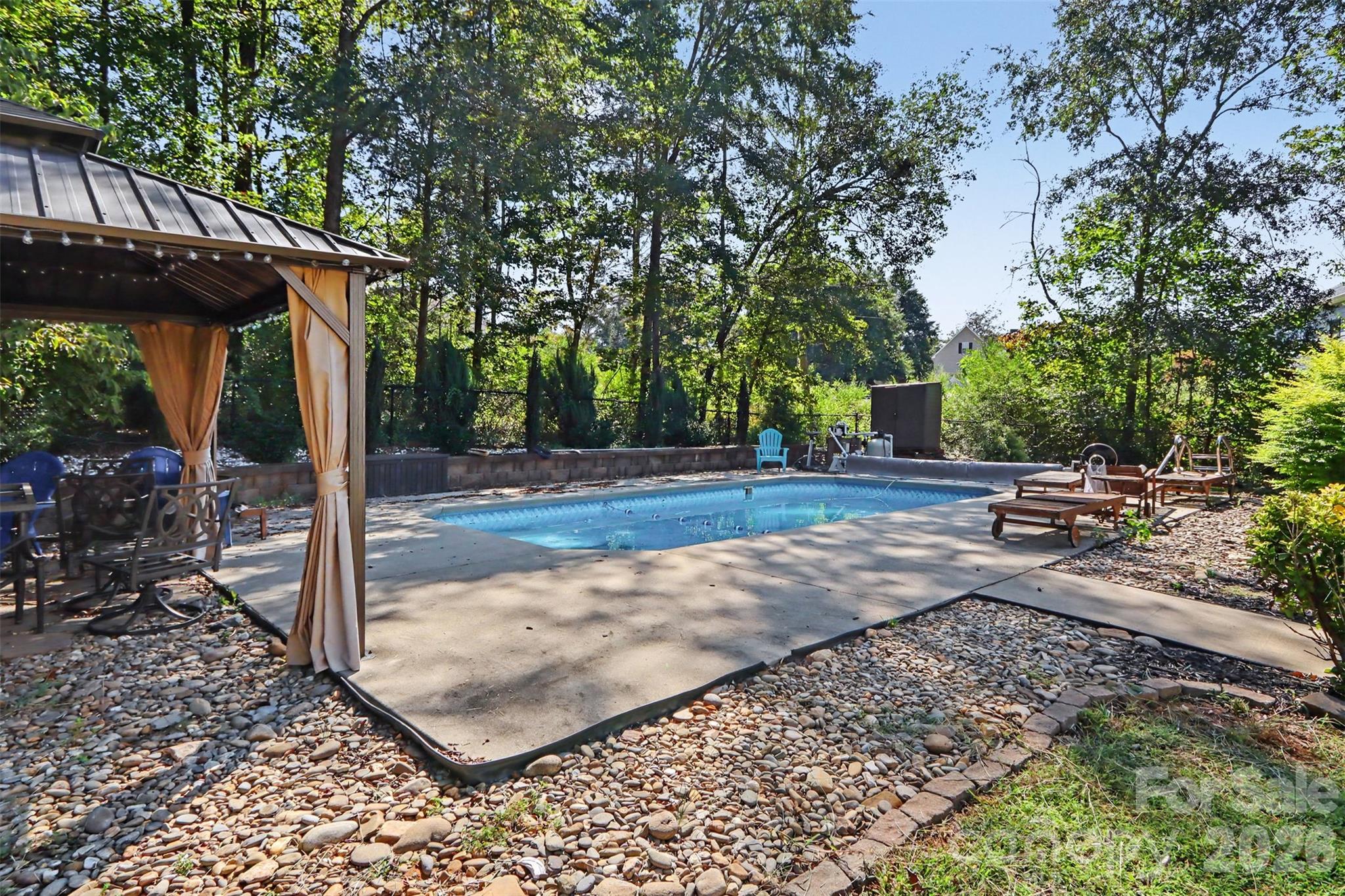 Single Family Residence at 1233 Waterford Road, Lincolnton, photo 5 of 35