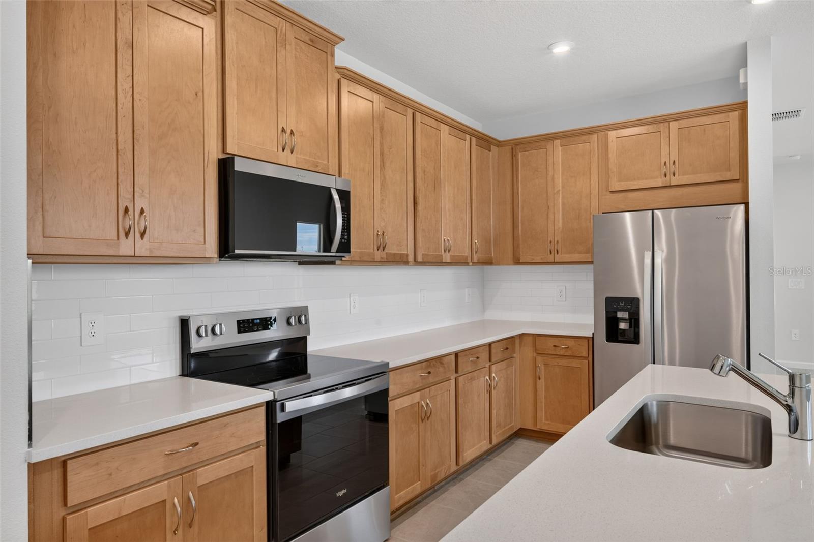 Villa at 11744 BOUNDLESS TER, VENICE, photo 11 of 58