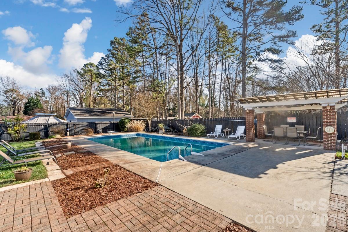 Single Family Residence at 6700 Terry Drive, Charlotte, photo 35 of 46