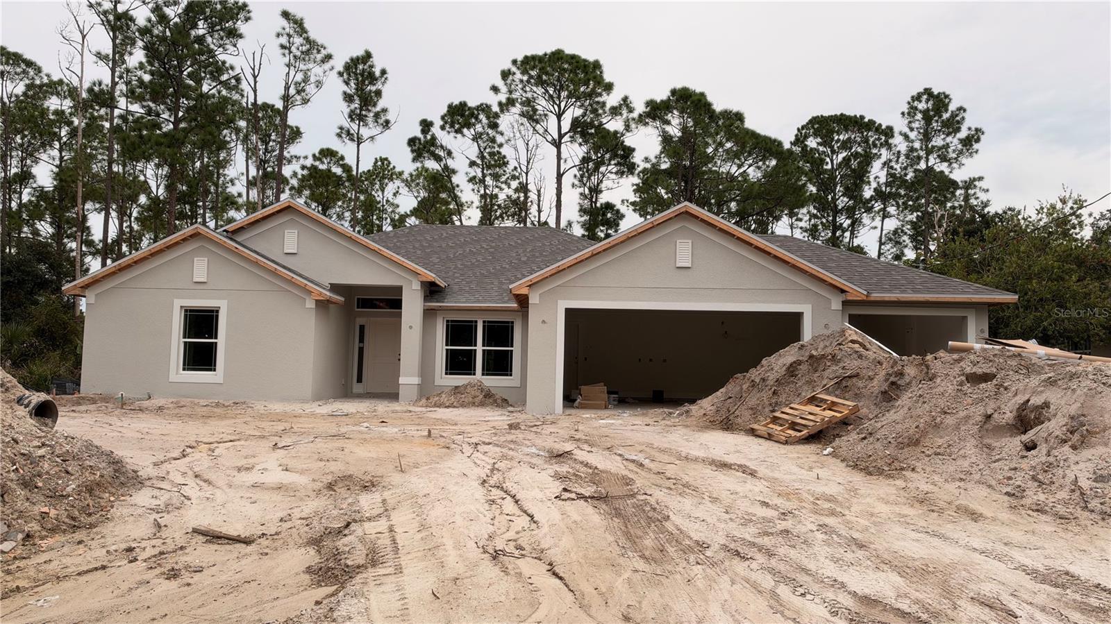 5806 GARAFOLA AVE