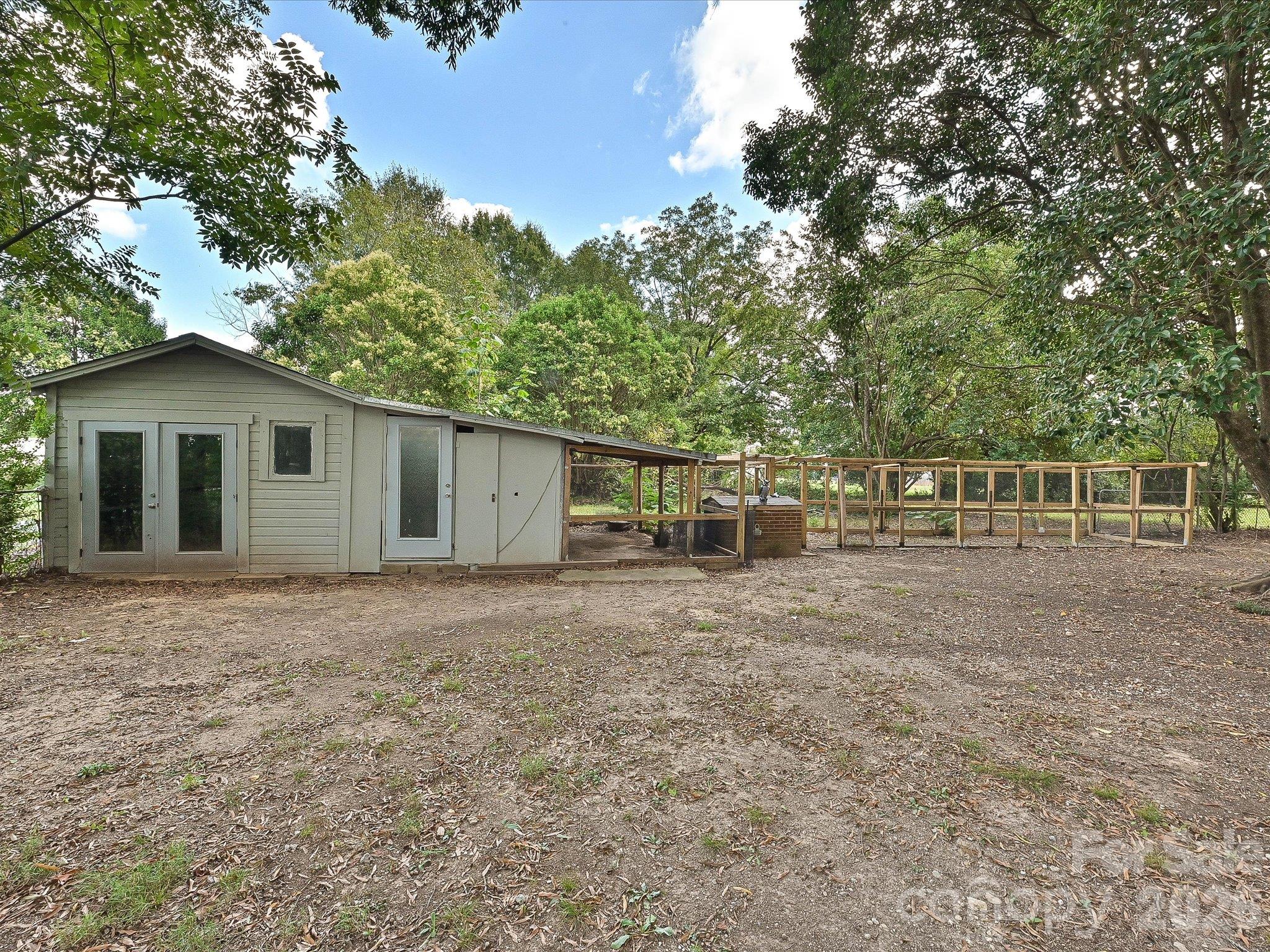 Garden Shed/Chicken Coop - 3115 Potter Road S, Waxhaw