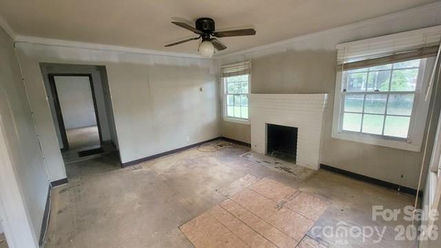 Single Family Residence at 910 W Mauney Avenue, Gastonia, photo 2 of 21